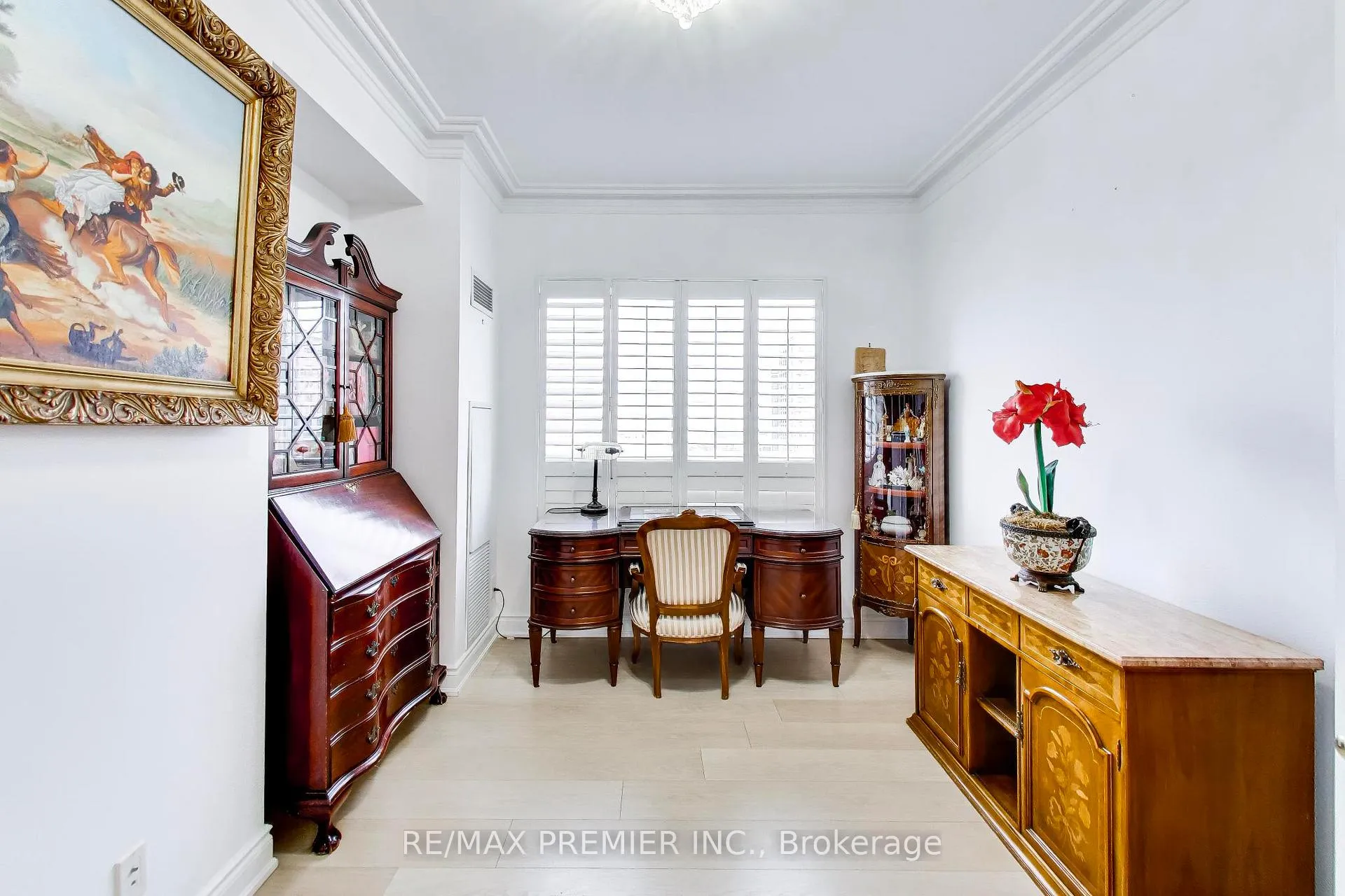 Photo 19 of Unit 1106, 9245 Jane Street, Vaughan, Maple — HOMEH