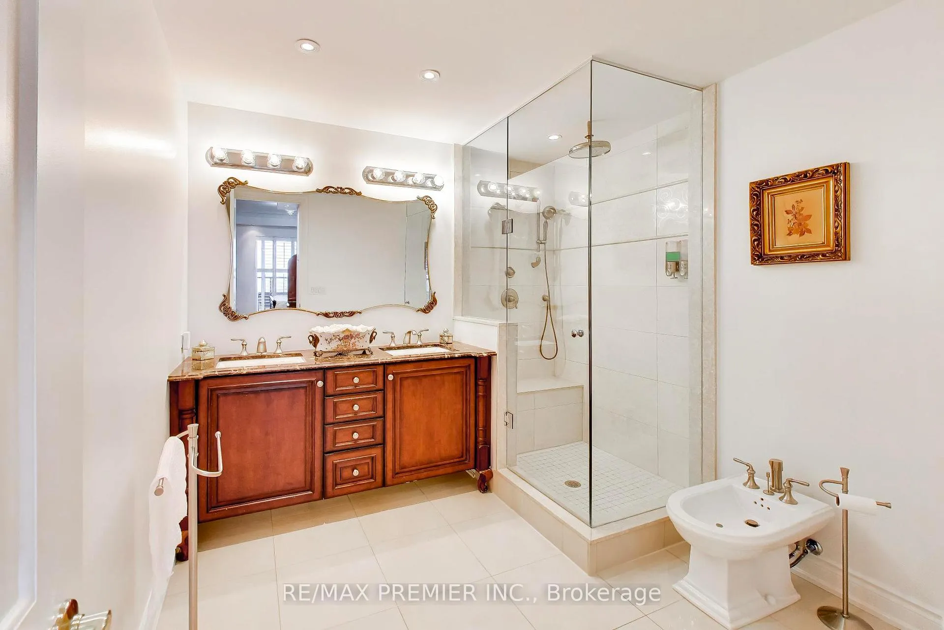 Photo 27 of Unit 1106, 9245 Jane Street, Vaughan, Maple — HOMEH