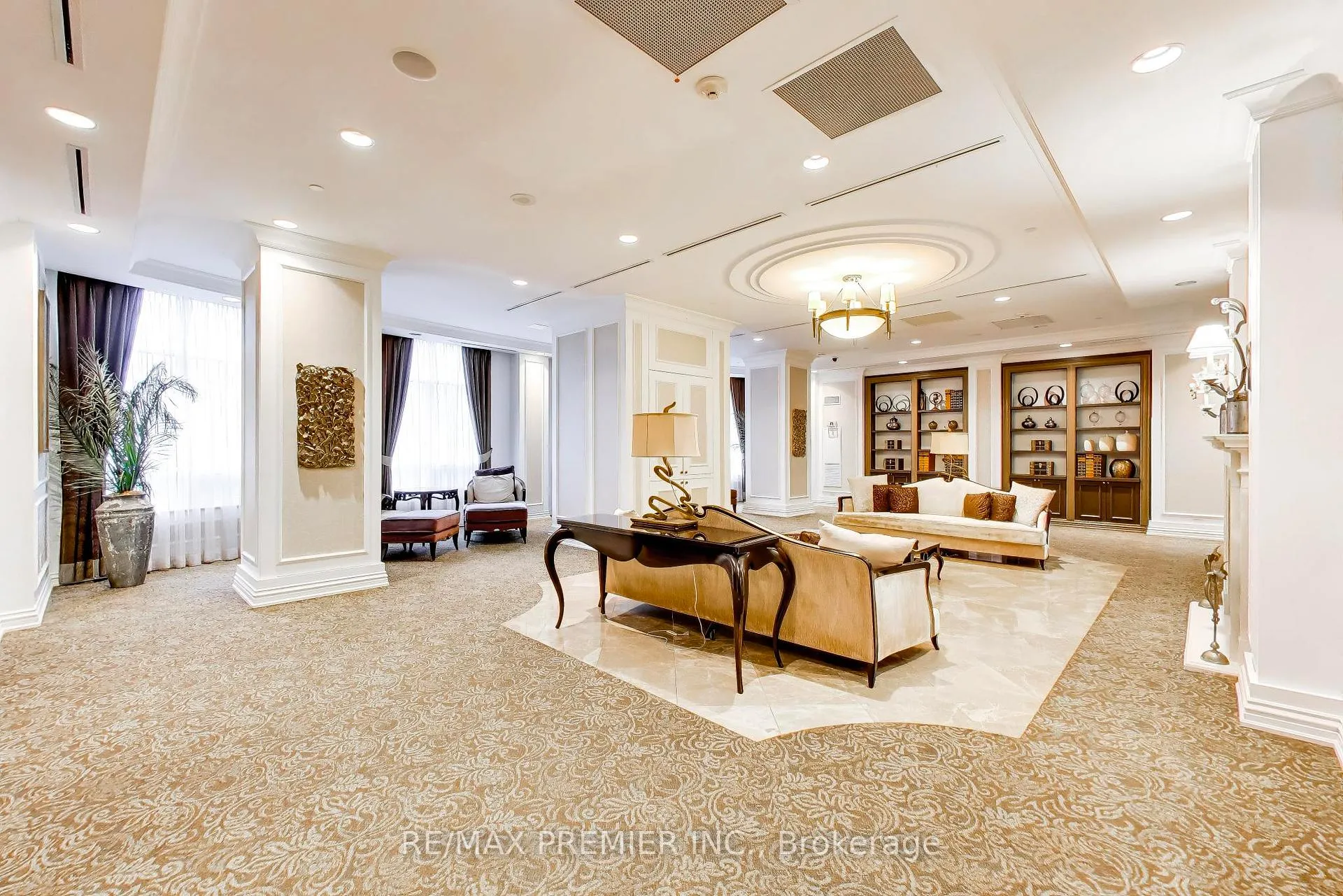 Photo 36 of Unit 1106, 9245 Jane Street, Vaughan, Maple — HOMEH