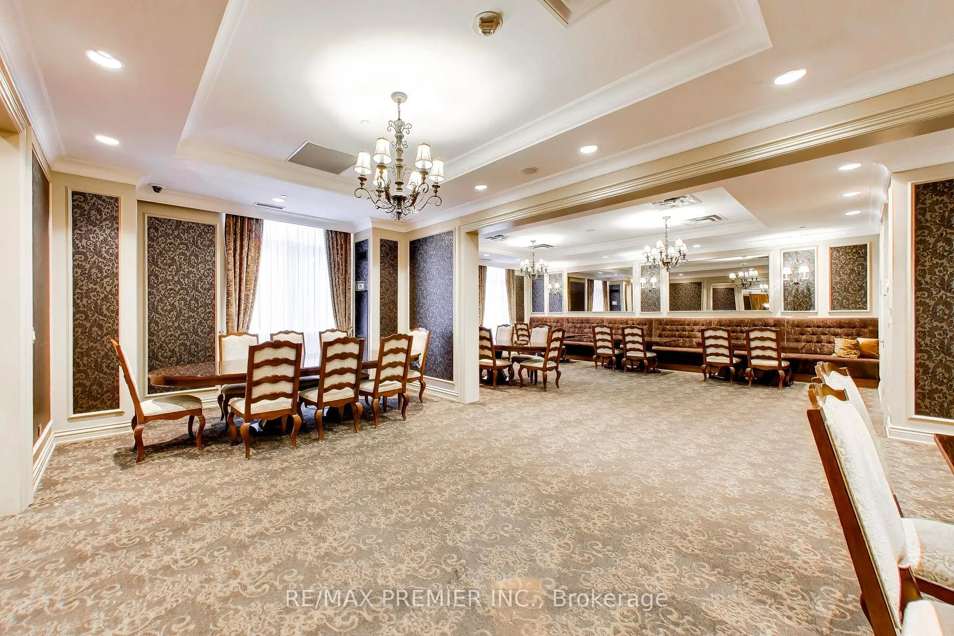 Photo 38 of Unit 1106, 9245 Jane Street, Vaughan, Maple — HOMEH