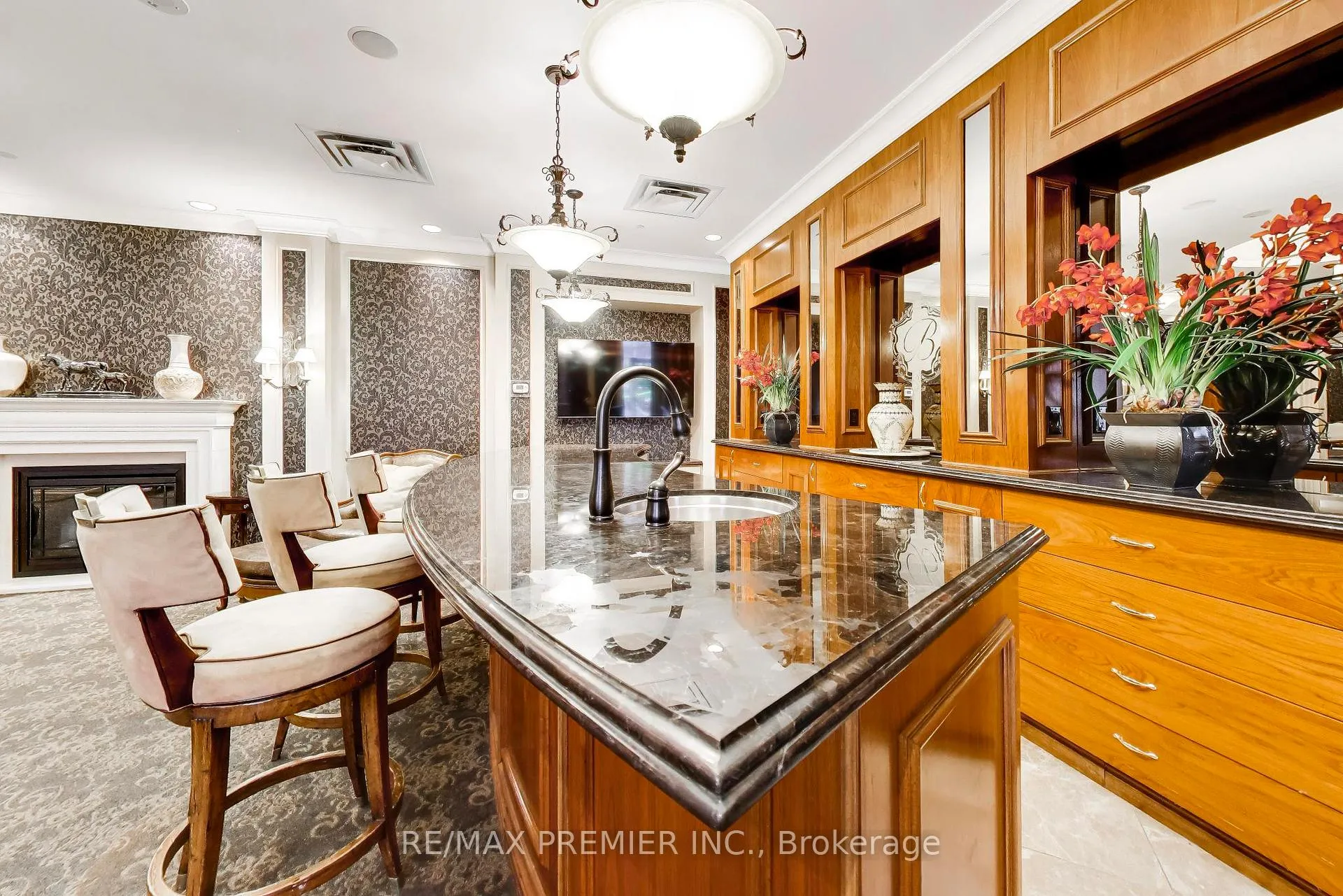 Photo 41 of Unit 1106, 9245 Jane Street, Vaughan, Maple — HOMEH