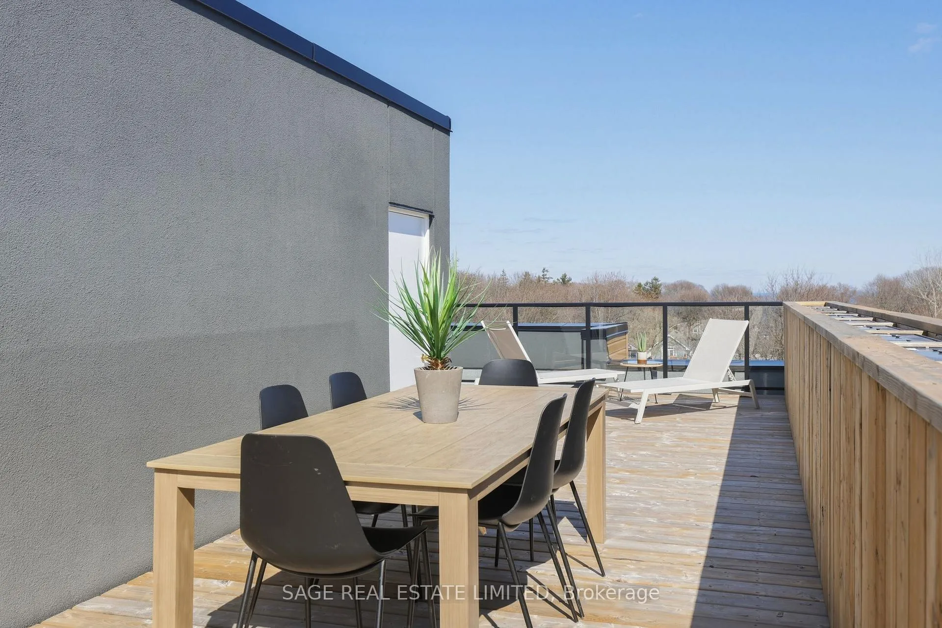 Photo 28 of Unit 21, 35 Birchcliff Avenue, Scarborough, Birchcliffe-Cliffside — HOMEH