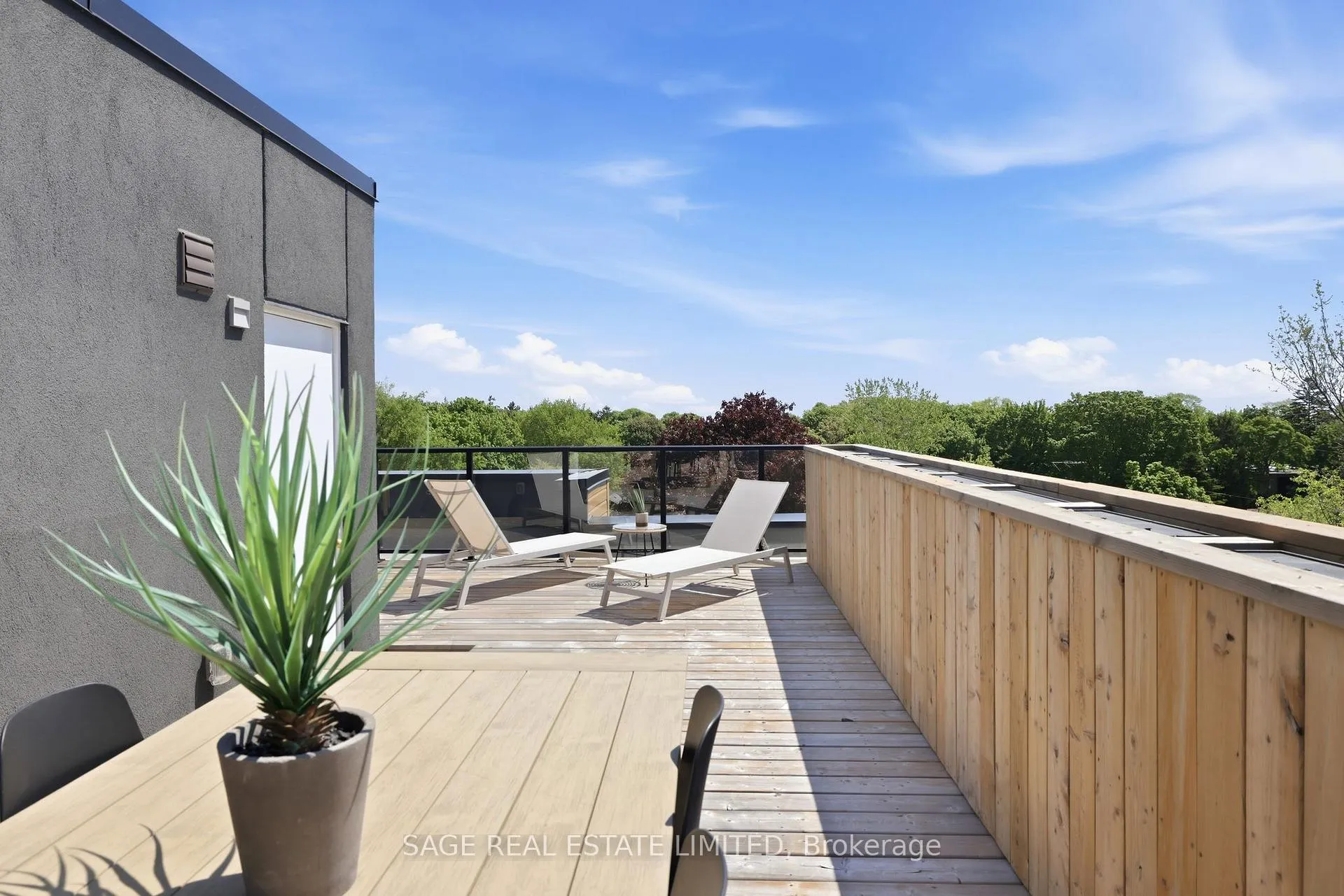 Photo 34 of Unit 21, 35 Birchcliff Avenue, Scarborough, Birchcliffe-Cliffside — HOMEH