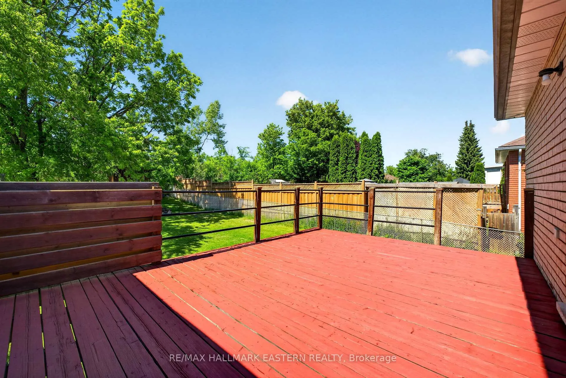 Photo 29 of 168 Towerhill Road N, Peterborough, Northcrest Ward 5 — HOMEH