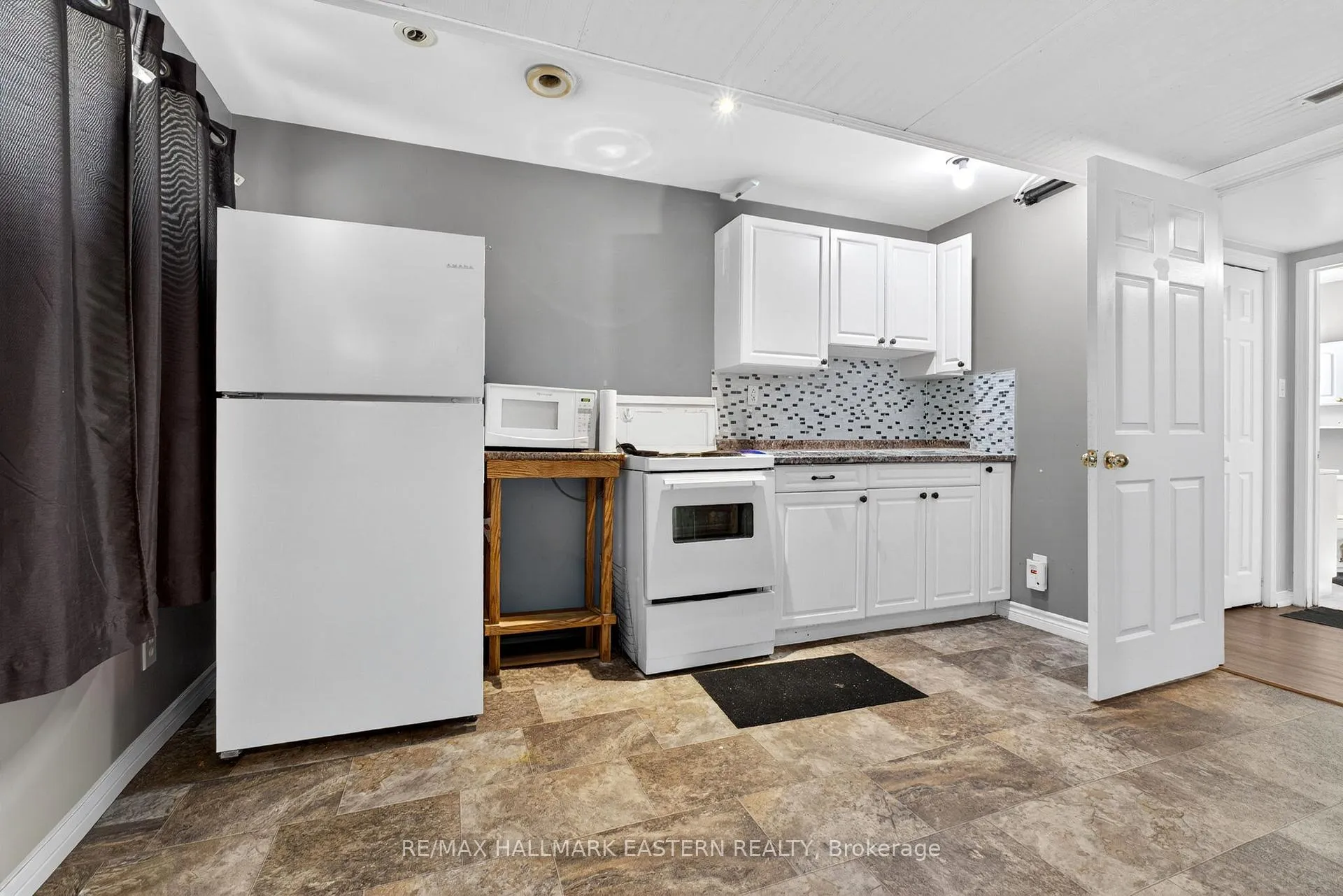 Photo 34 of 168 Towerhill Road N, Peterborough, Northcrest Ward 5 — HOMEH