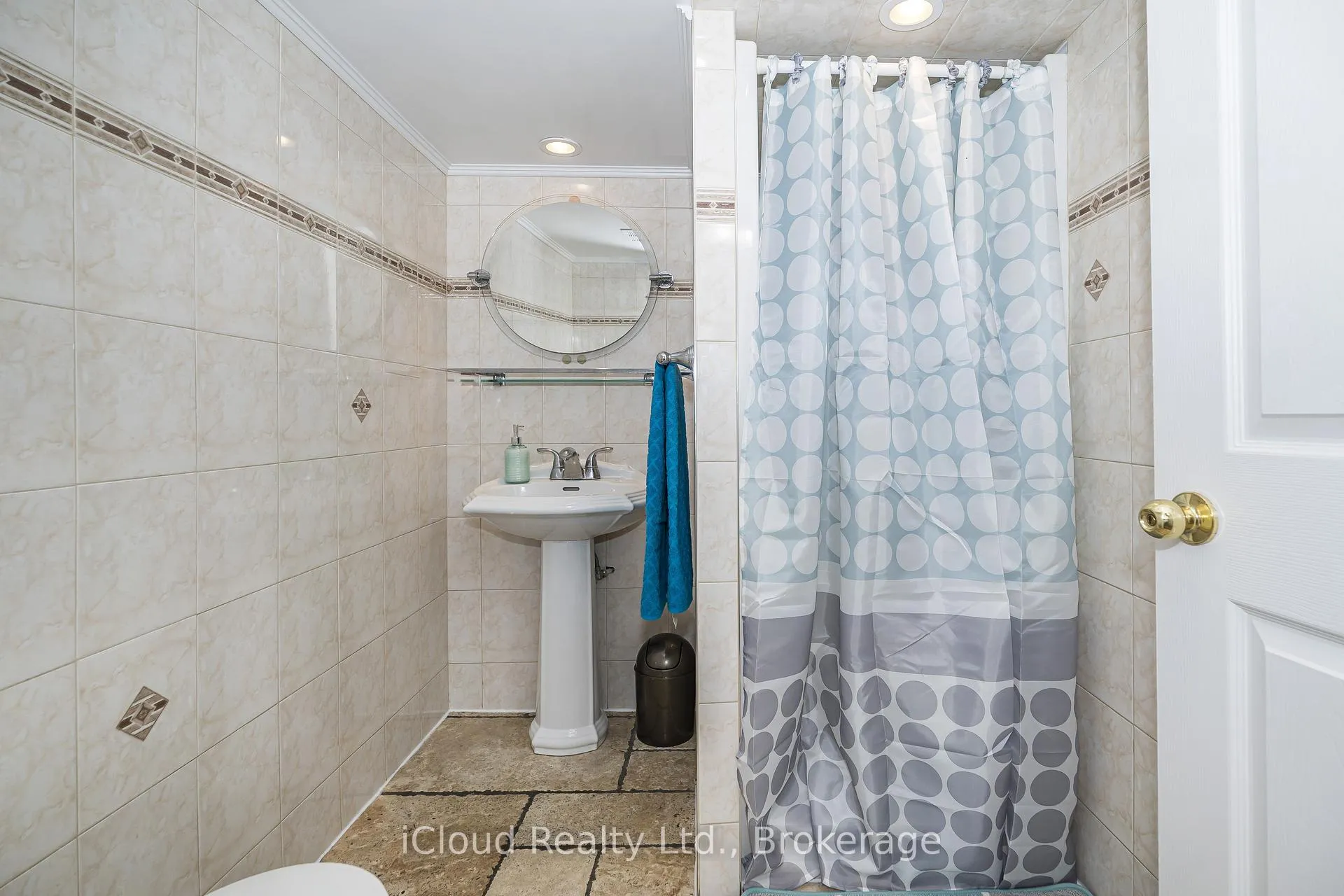 Photo 27 of 127 Silverhill Drive, Etobicoke, Islington-City Centre West — HOMEH