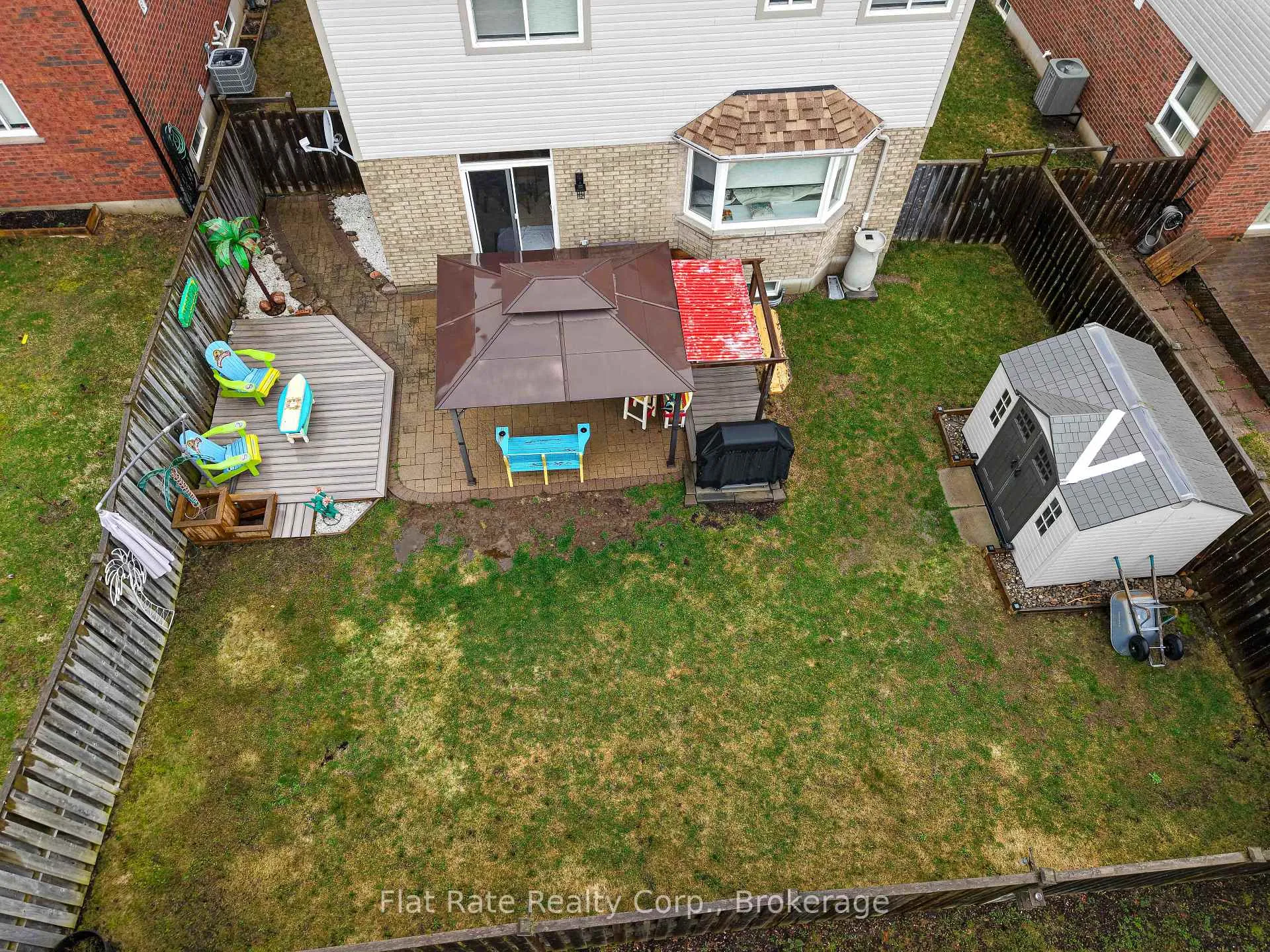Photo 3 of 1570 Scollard Crescent, Peterborough, Ashburnham Ward 4 — HOMEH