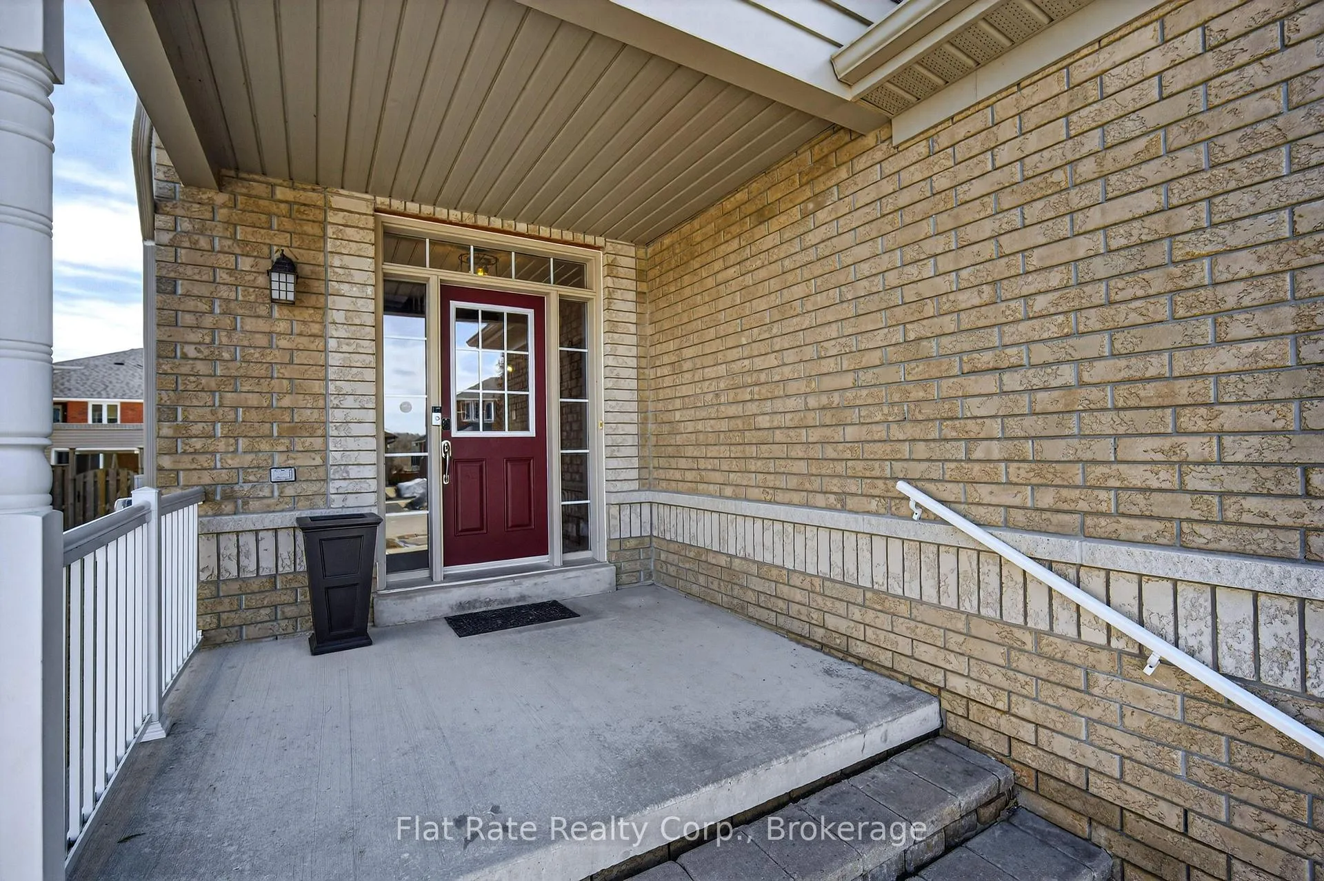 Photo 4 of 1570 Scollard Crescent, Peterborough, Ashburnham Ward 4 — HOMEH