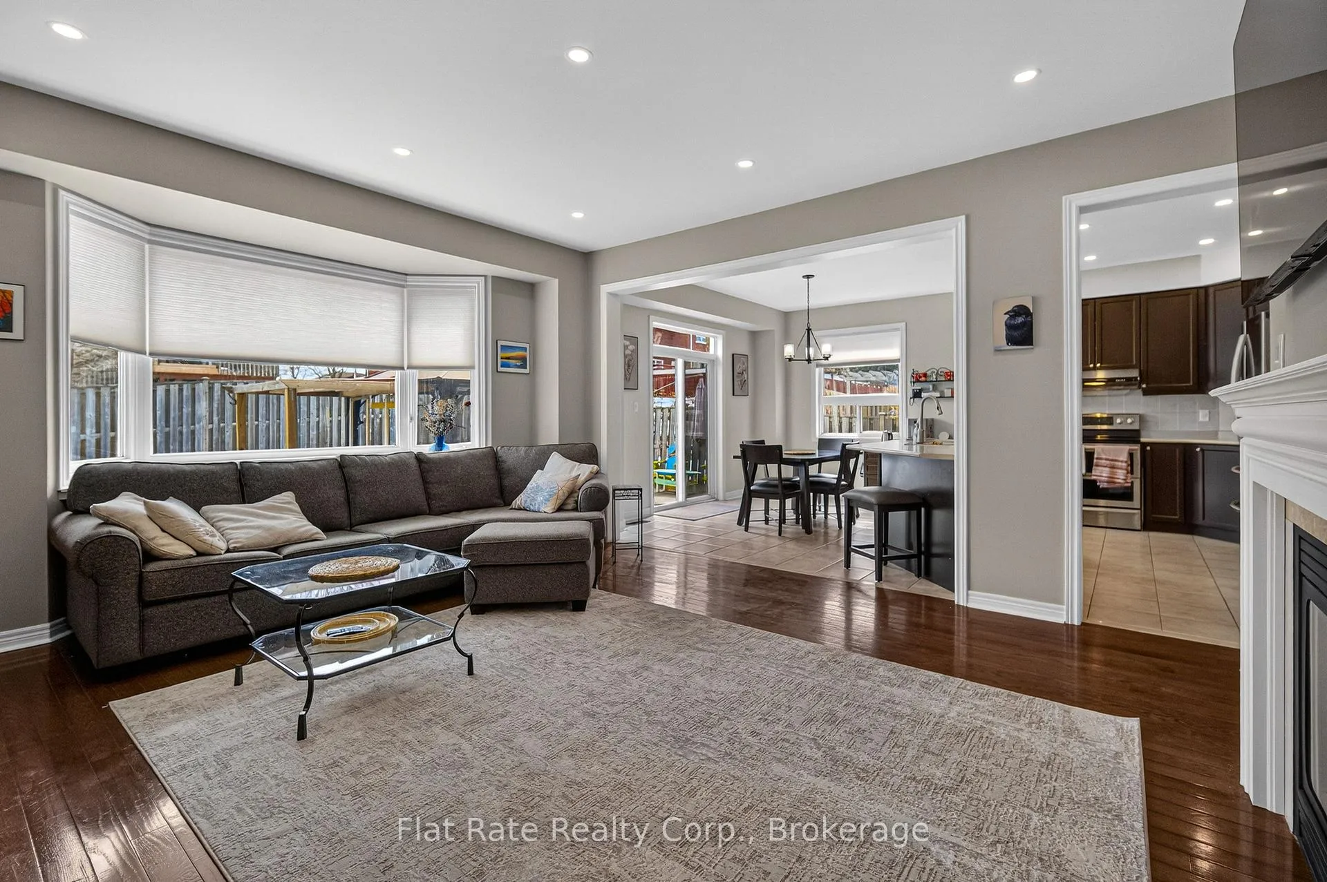 Photo 11 of 1570 Scollard Crescent, Peterborough, Ashburnham Ward 4 — HOMEH