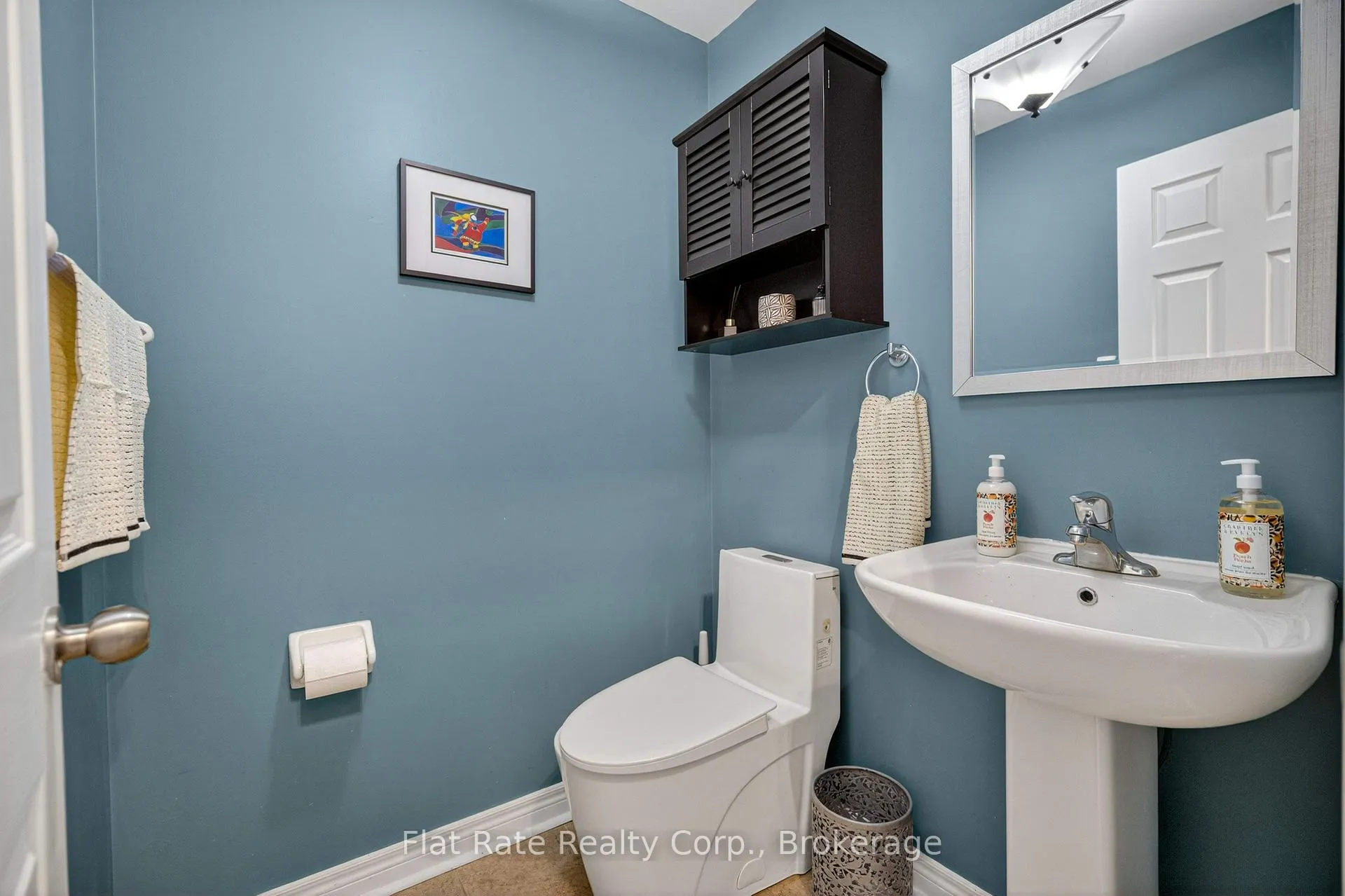 Photo 16 of 1570 Scollard Crescent, Peterborough, Ashburnham Ward 4 — HOMEH