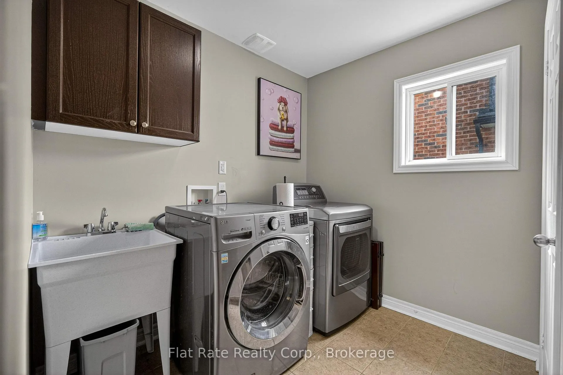 Photo 17 of 1570 Scollard Crescent, Peterborough, Ashburnham Ward 4 — HOMEH