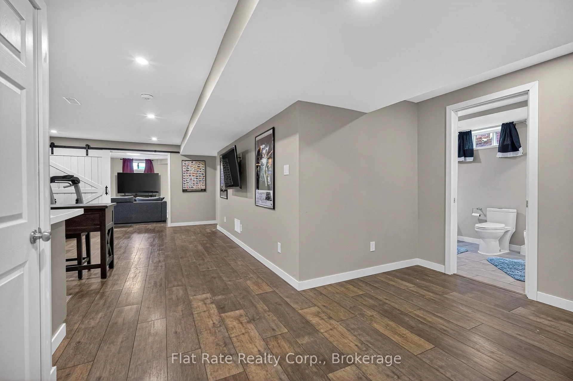 Photo 36 of 1570 Scollard Crescent, Peterborough, Ashburnham Ward 4 — HOMEH