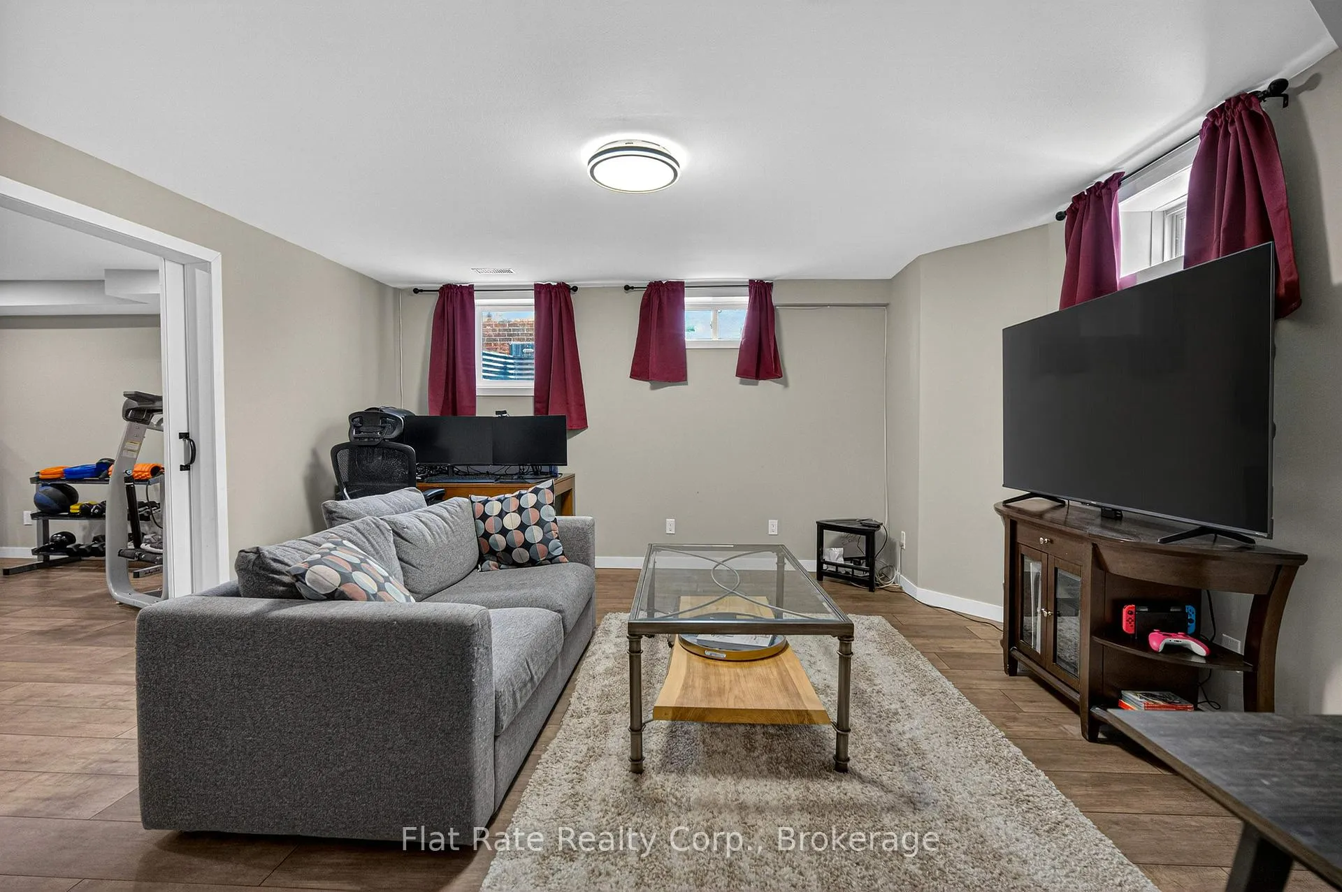 Photo 41 of 1570 Scollard Crescent, Peterborough, Ashburnham Ward 4 — HOMEH