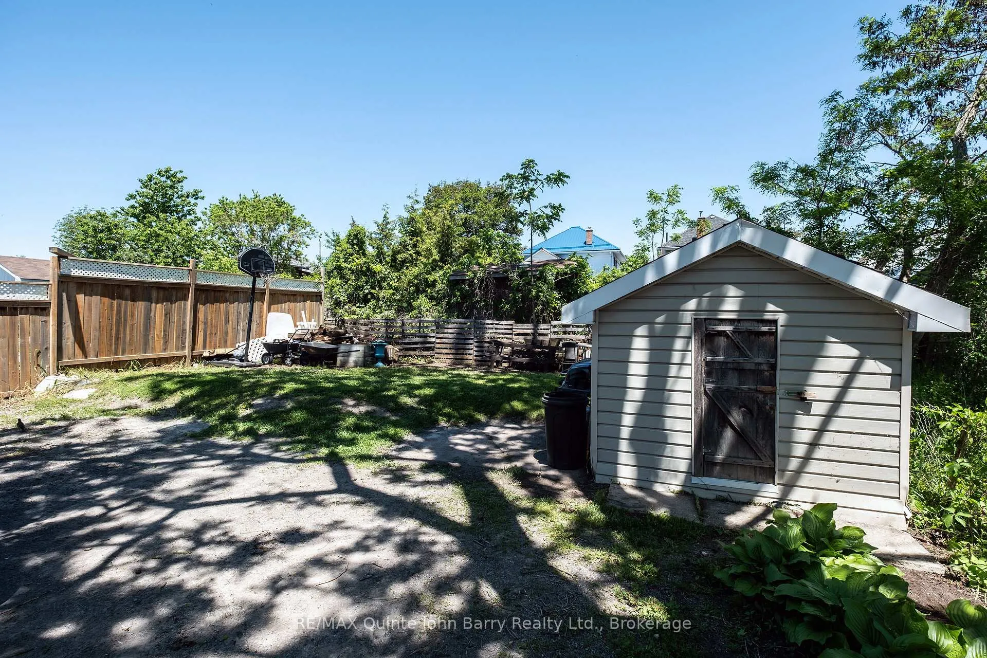Photo 3 of 15 Mercia Street, Quinte West, Trenton Ward — HOMEH