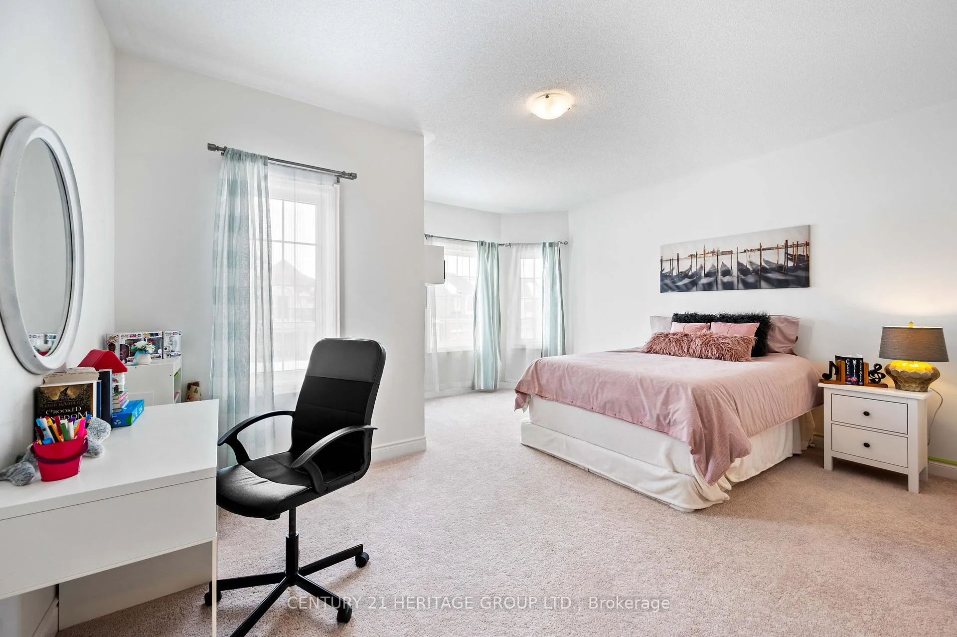 Photo 22 of 51 Hydrangea Hollow, East Gwillimbury, Holland Landing — HOMEH
