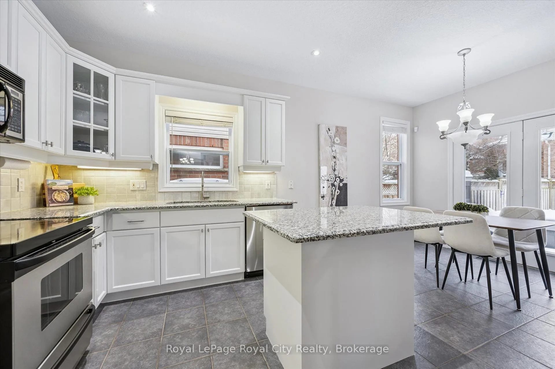 Photo 14 of 273 Carrington Drive, Guelph, Kortright West — HOMEH