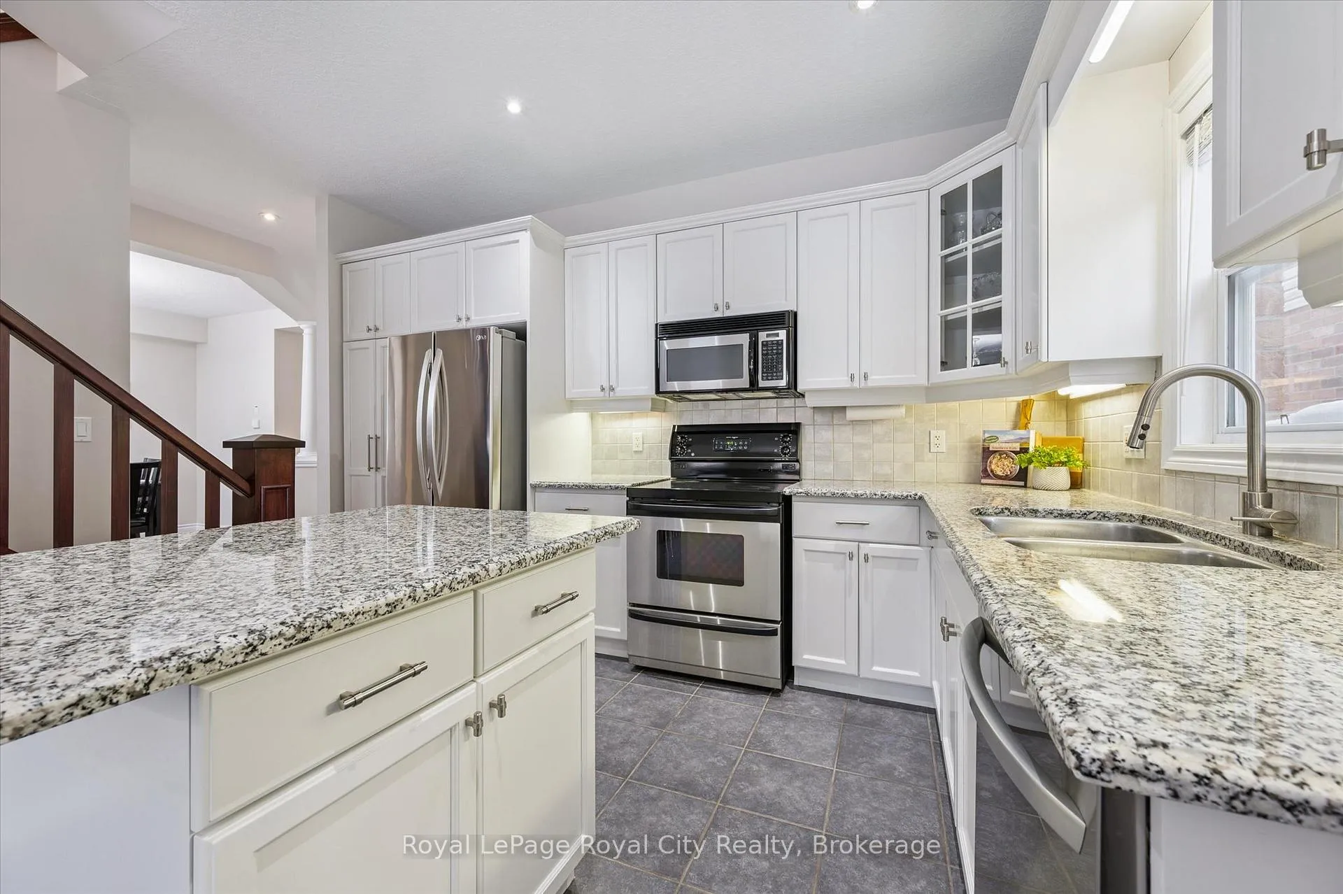 Photo 16 of 273 Carrington Drive, Guelph, Kortright West — HOMEH