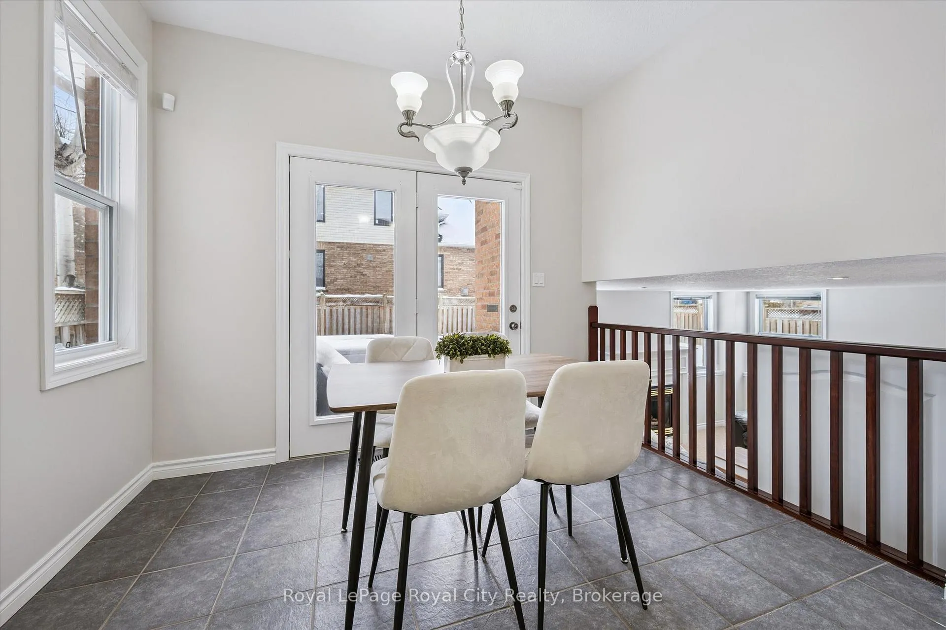 Photo 18 of 273 Carrington Drive, Guelph, Kortright West — HOMEH