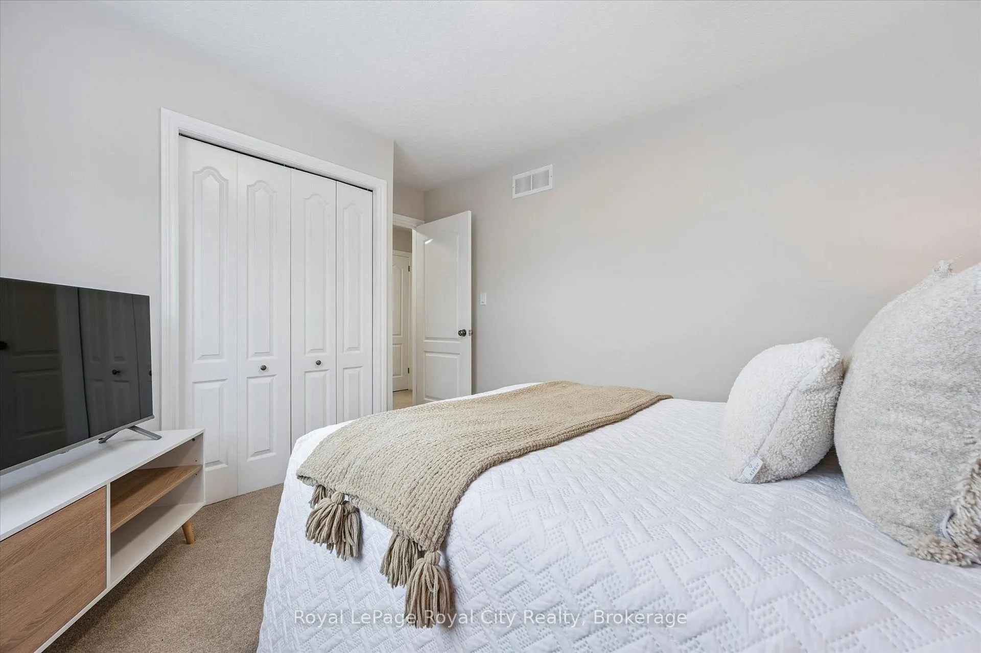 Photo 27 of 273 Carrington Drive, Guelph, Kortright West — HOMEH
