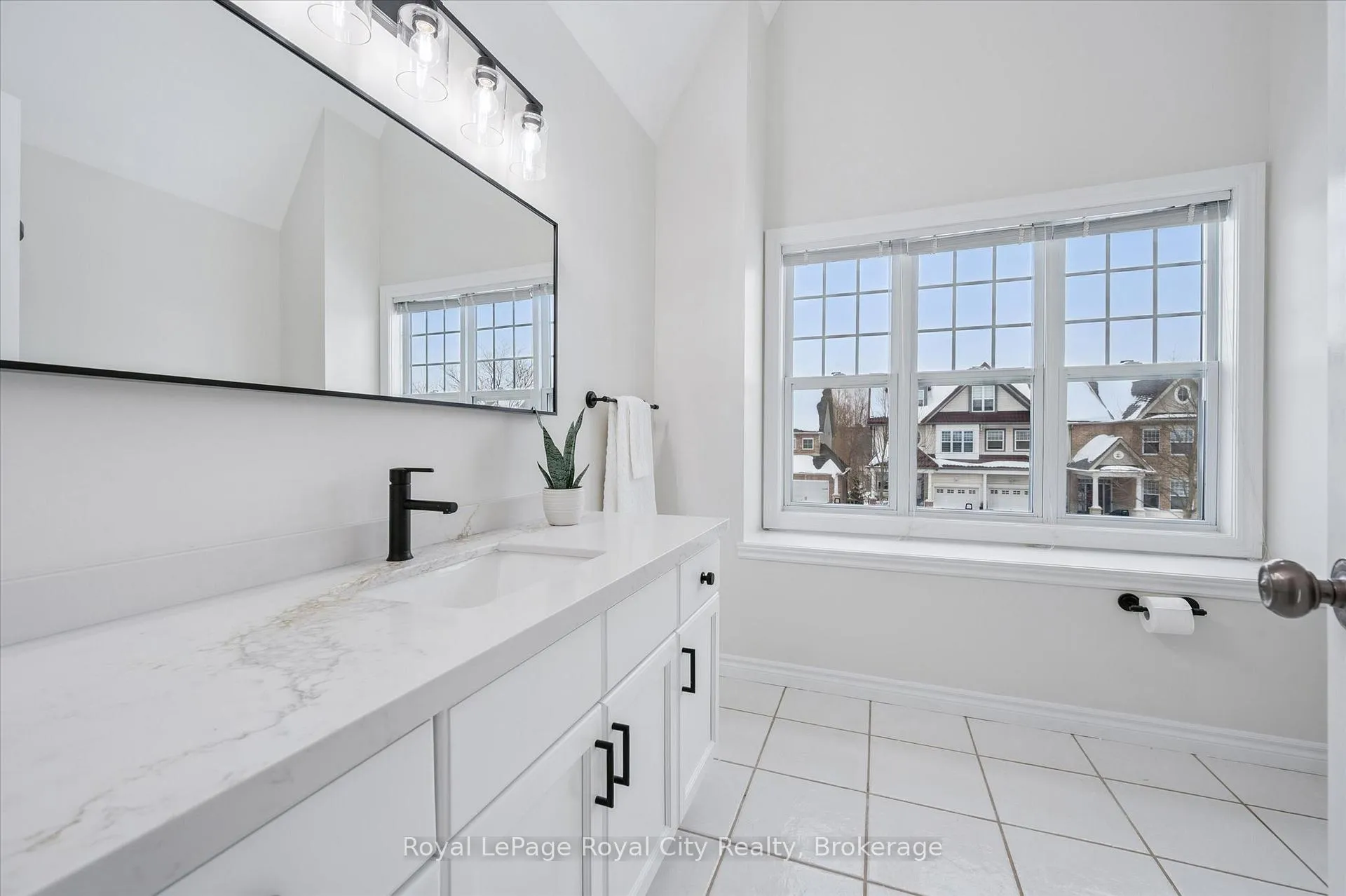 Photo 32 of 273 Carrington Drive, Guelph, Kortright West — HOMEH