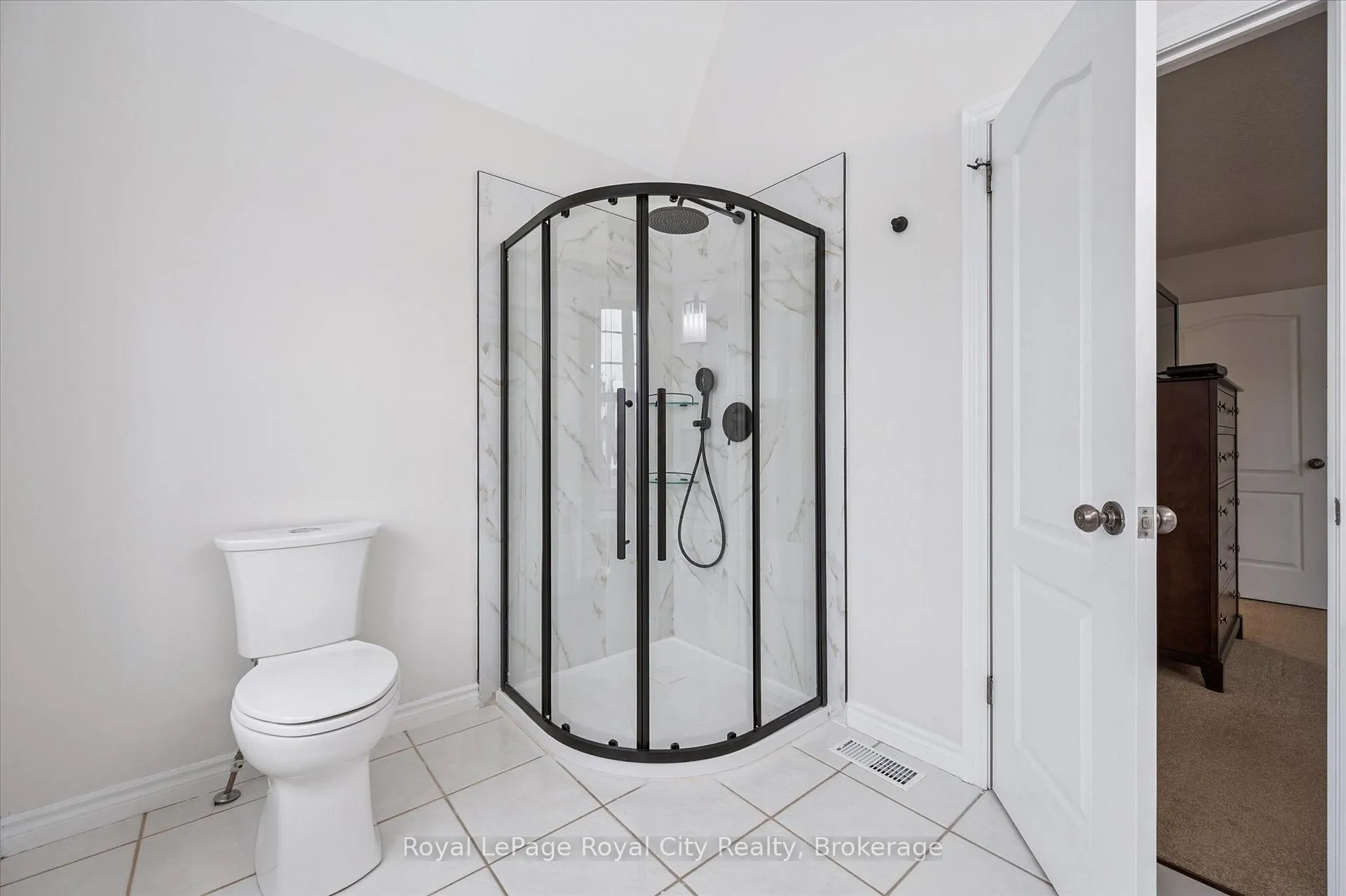 Photo 33 of 273 Carrington Drive, Guelph, Kortright West — HOMEH