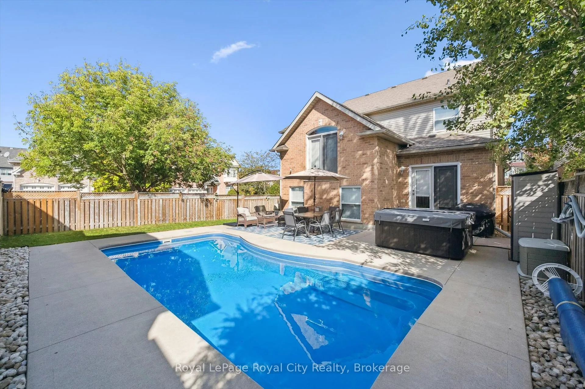 Photo 44 of 273 Carrington Drive, Guelph, Kortright West — HOMEH