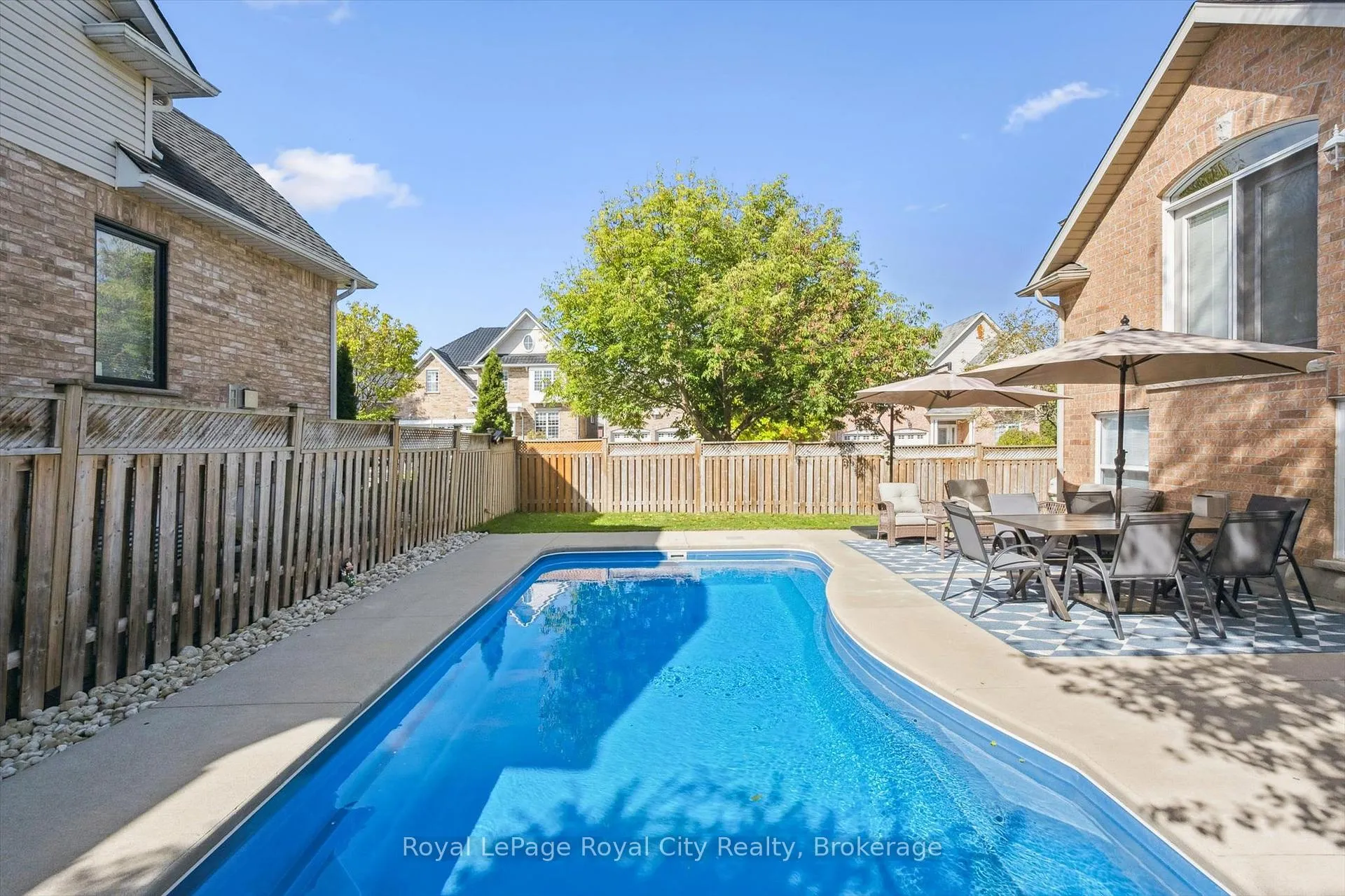 Photo 45 of 273 Carrington Drive, Guelph, Kortright West — HOMEH