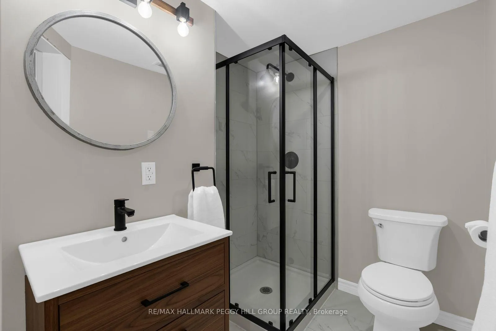 Photo 18 of 49 Noam Drive, Barrie, Sunnidale — HOMEH