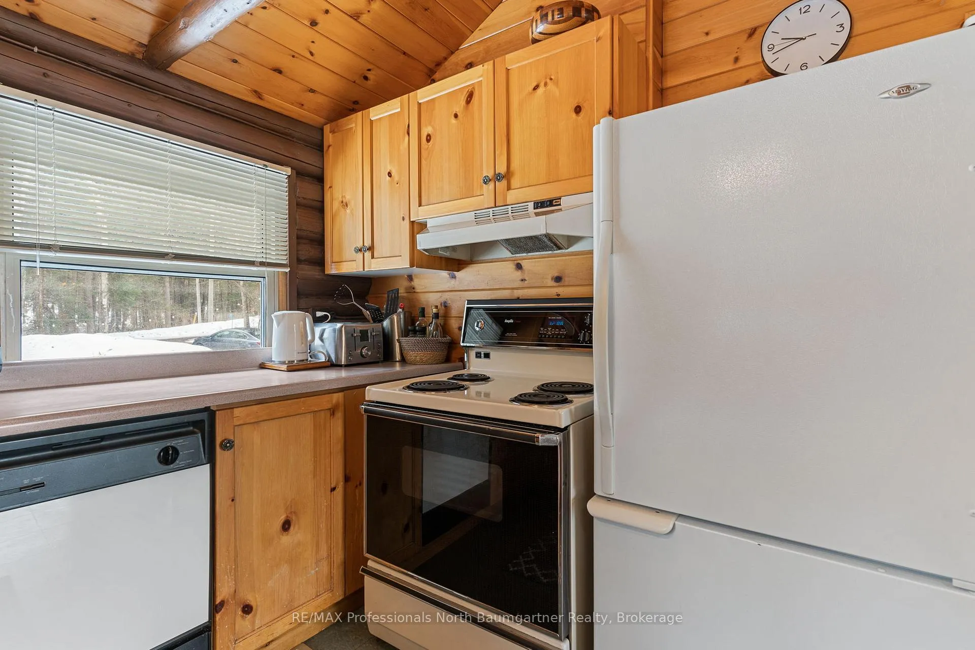 Photo 10 of 1012 Coulson Lane, Highlands East, Glamorgan — HOMEH