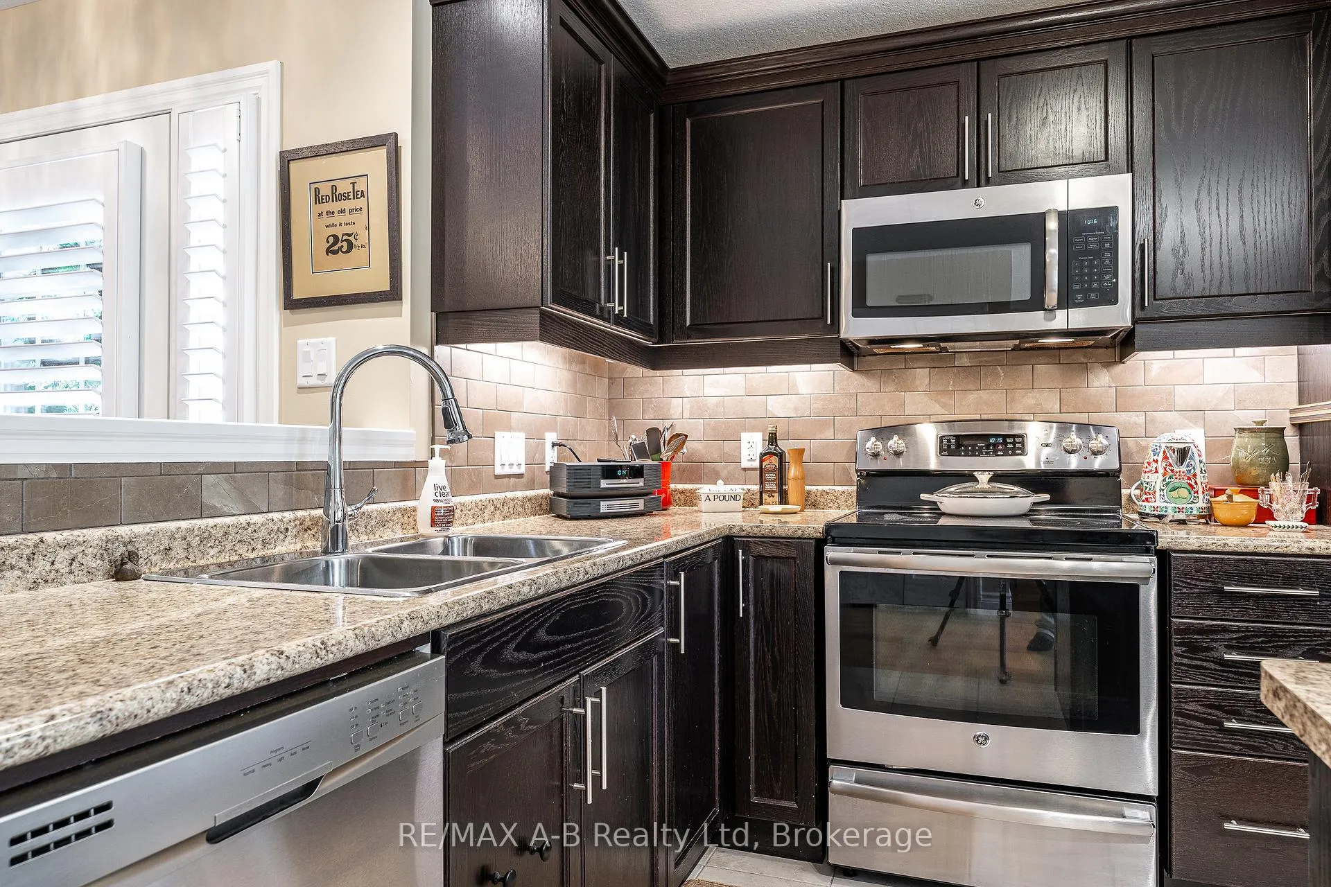 Photo 11 of Unit 11, 55 Harrison Street, Stratford — HOMEH