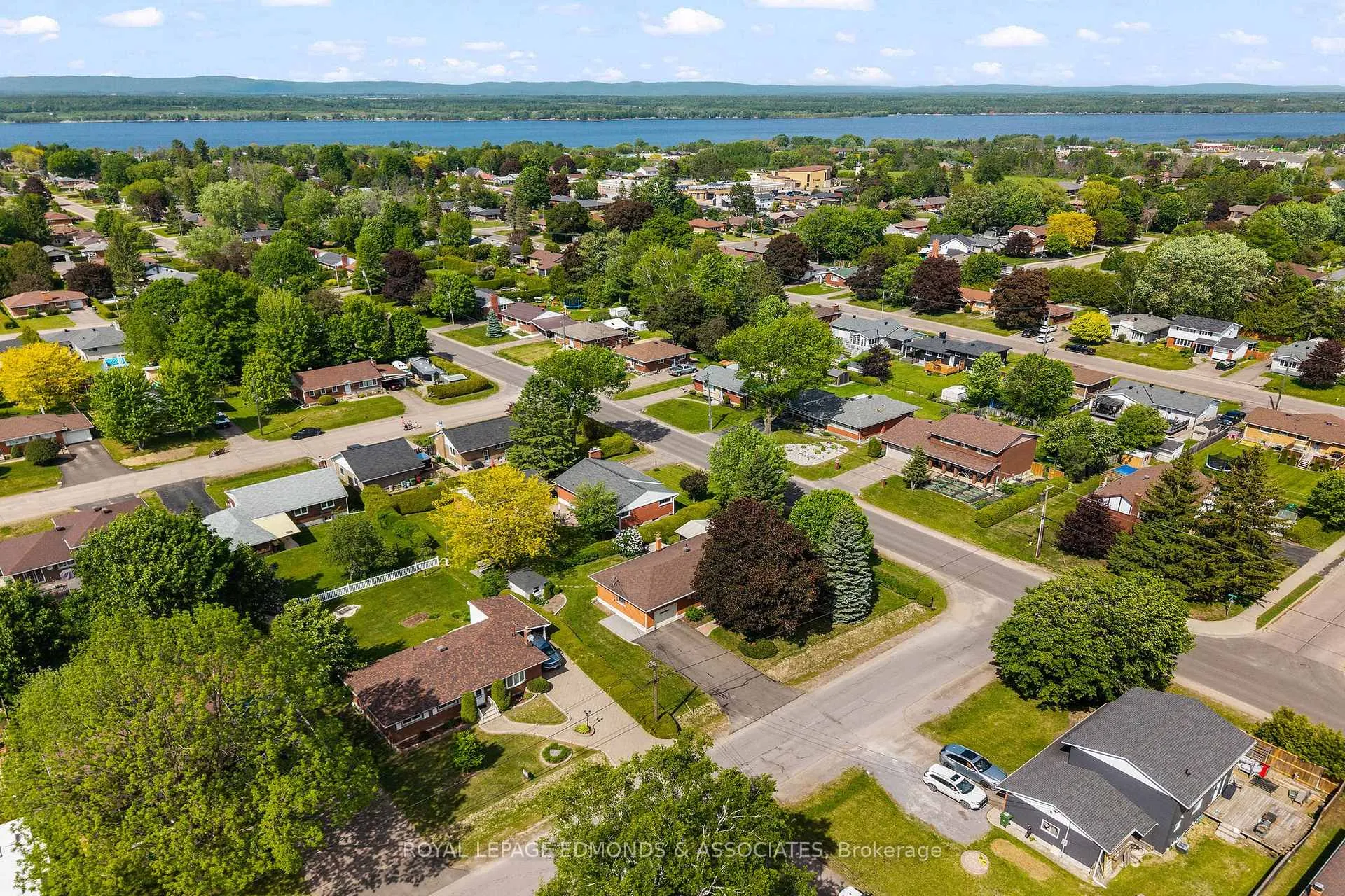 Photo 4 of 397 Chamberlain Street, Pembroke — HOMEH