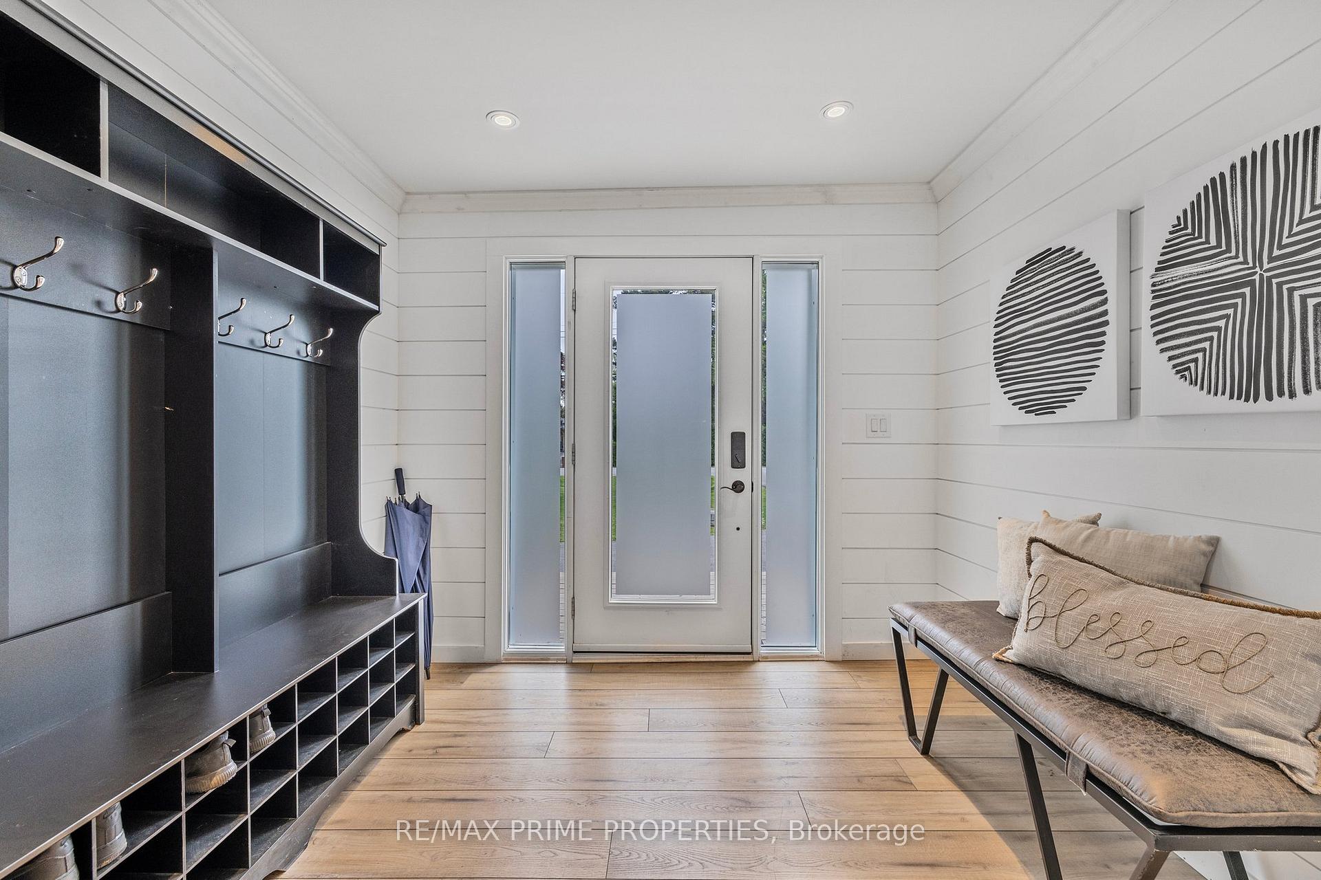 Photo 4 of 126 Pinecrest Road, Georgina, Pefferlaw — HOMEH