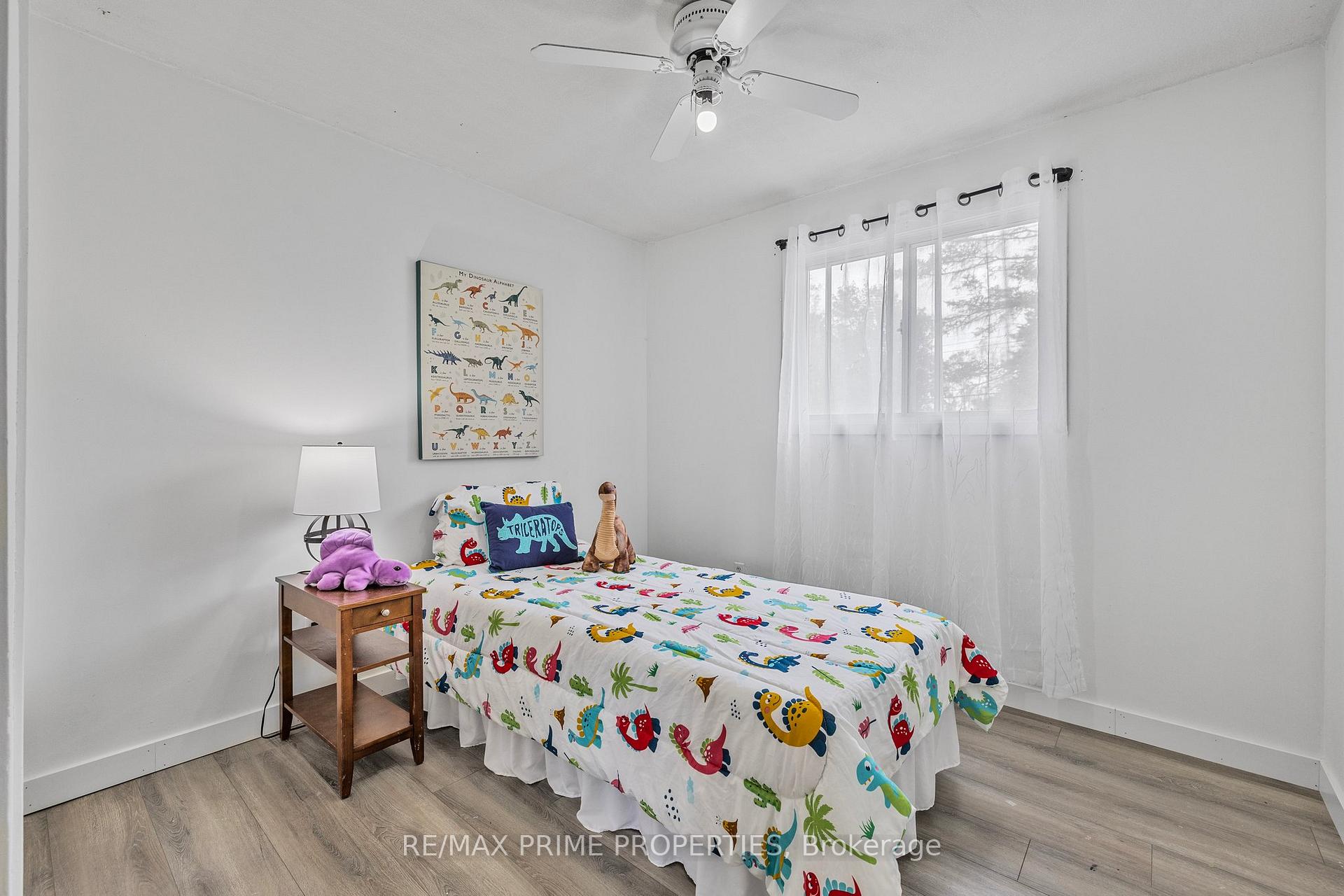 Photo 19 of 126 Pinecrest Road, Georgina, Pefferlaw — HOMEH