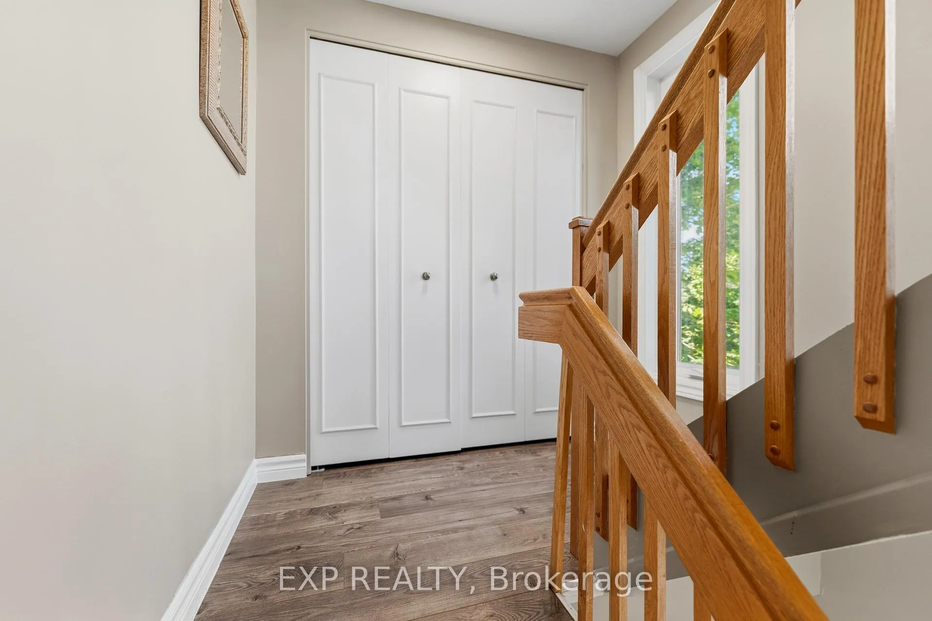 Photo 9 of Unit 7, 2 Stonebank Crescent, Ottawa, Westcliffe Estates — HOMEH