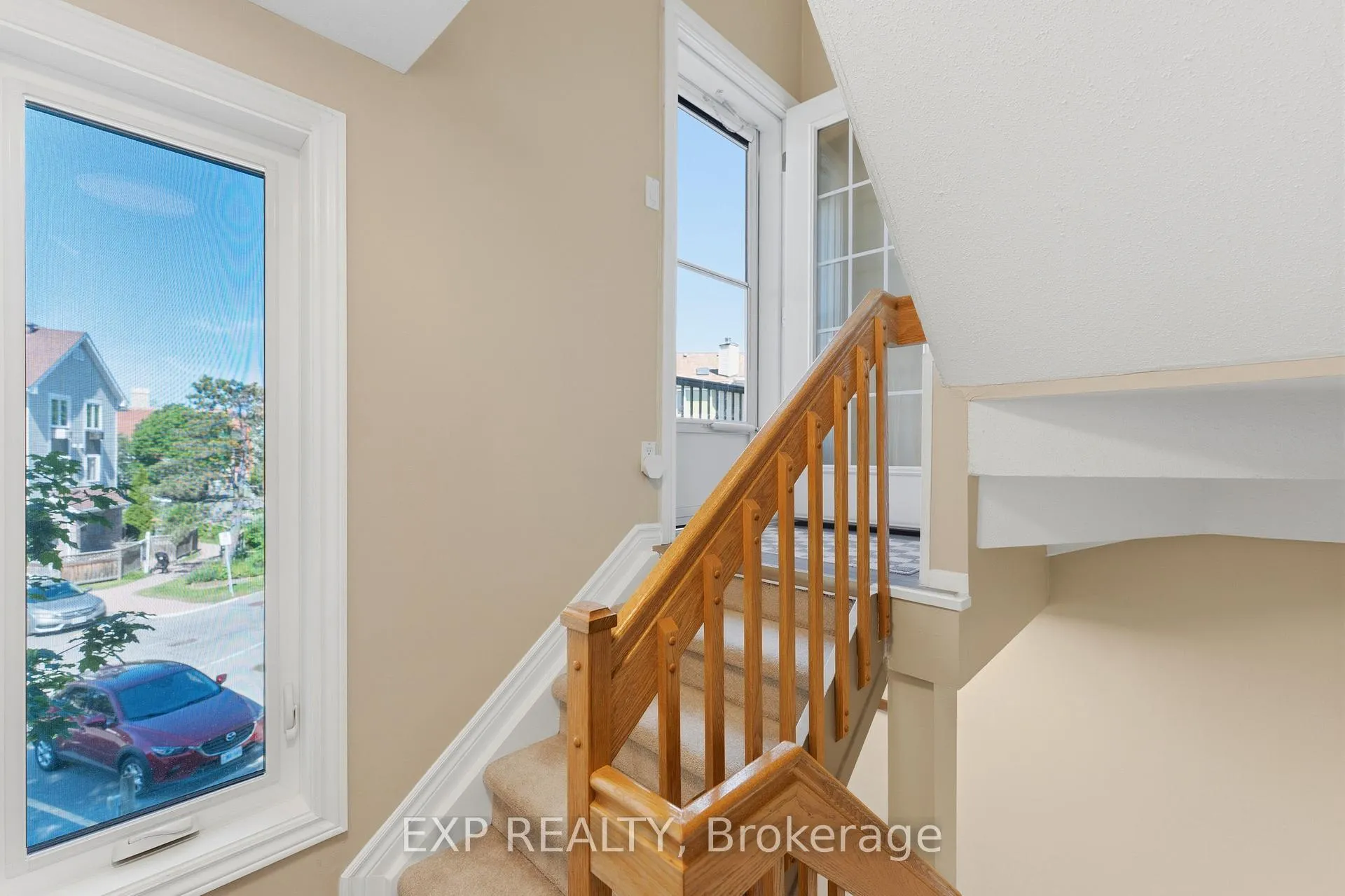 Photo 10 of Unit 7, 2 Stonebank Crescent, Ottawa, Westcliffe Estates — HOMEH