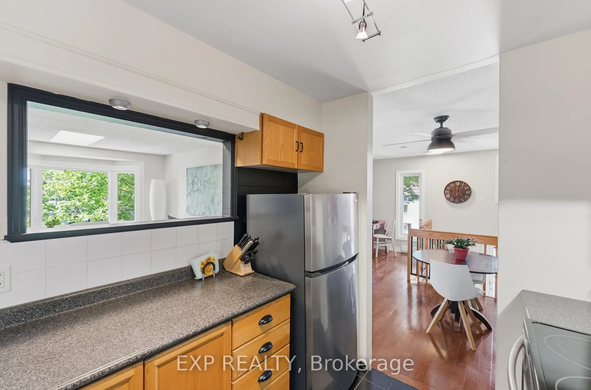 Photo 16 of Unit 7, 2 Stonebank Crescent, Ottawa, Westcliffe Estates — HOMEH
