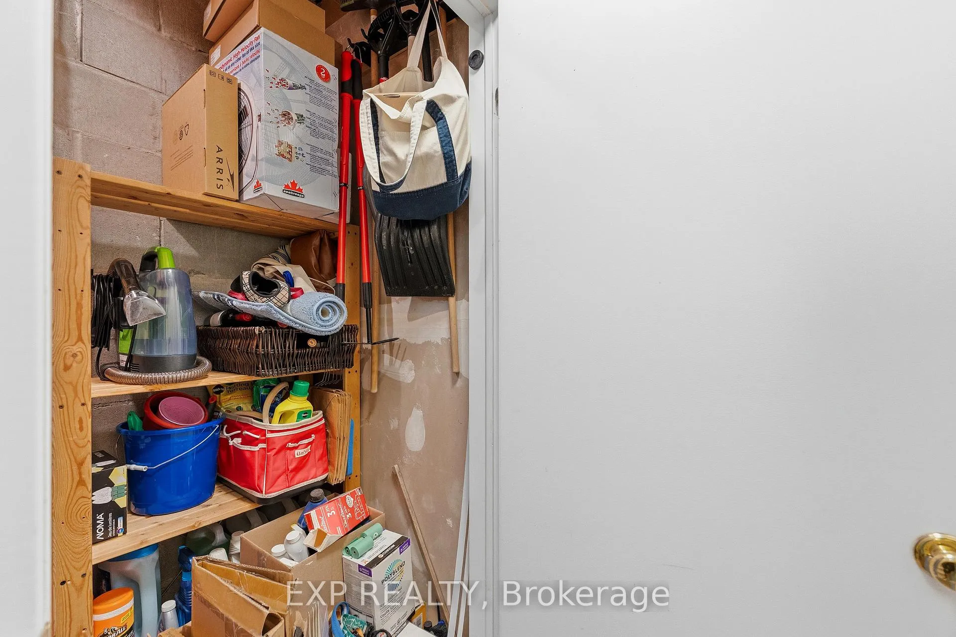 Photo 31 of Unit 7, 2 Stonebank Crescent, Ottawa, Westcliffe Estates — HOMEH