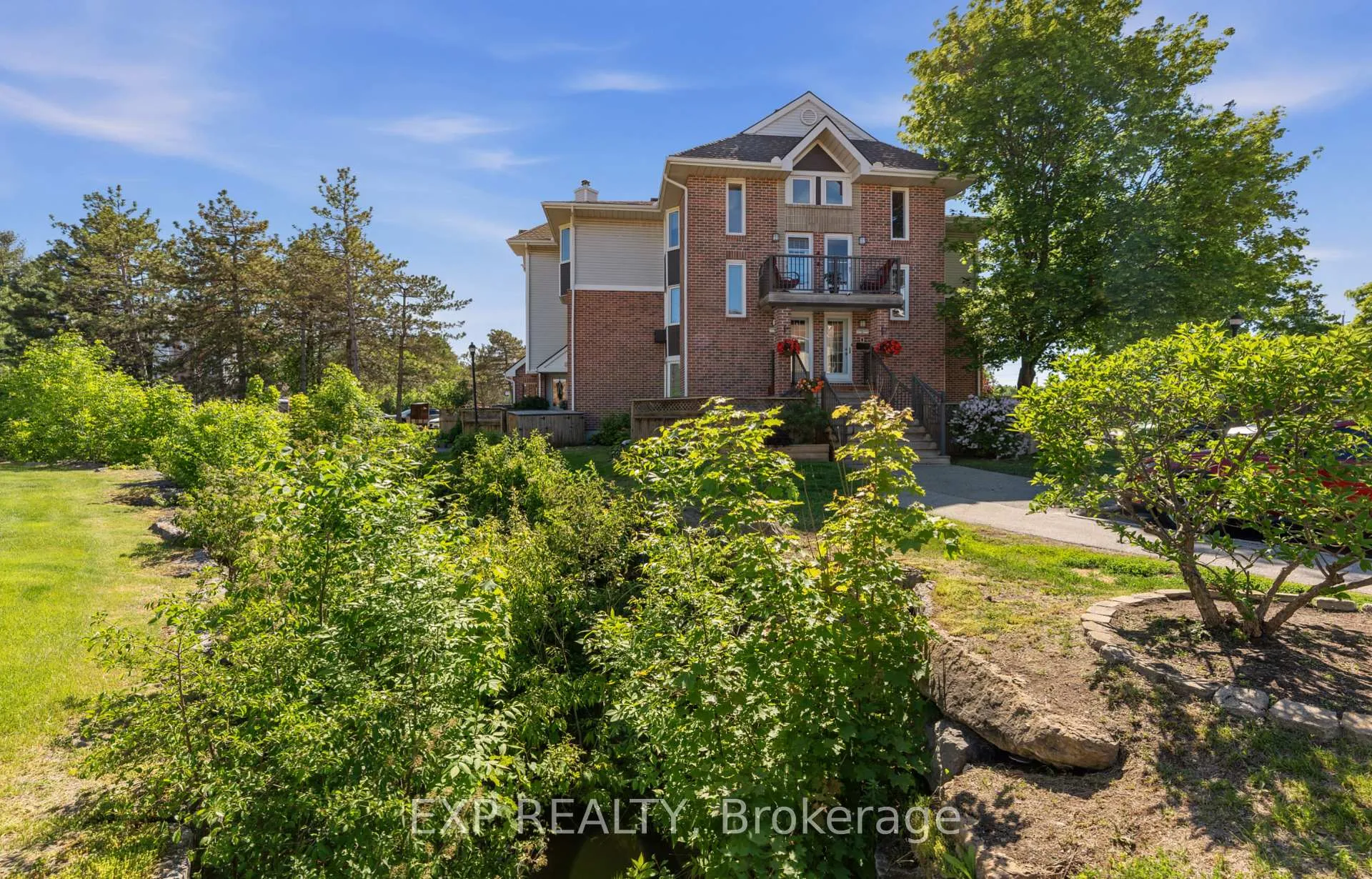 Photo 34 of Unit 7, 2 Stonebank Crescent, Ottawa, Westcliffe Estates — HOMEH