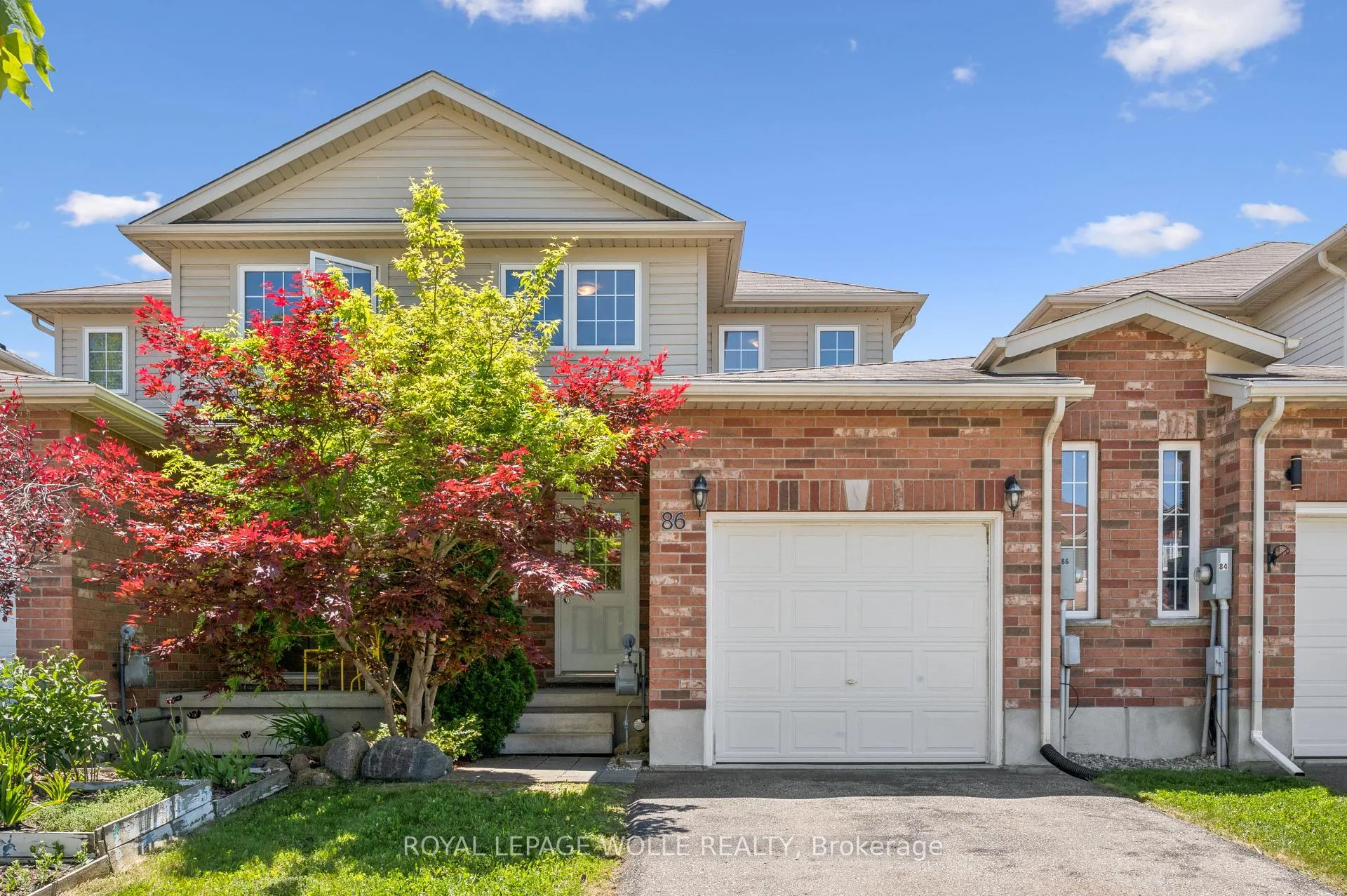 Photo 1 of 86 Upper Mercer Street, Kitchener — HOMEH