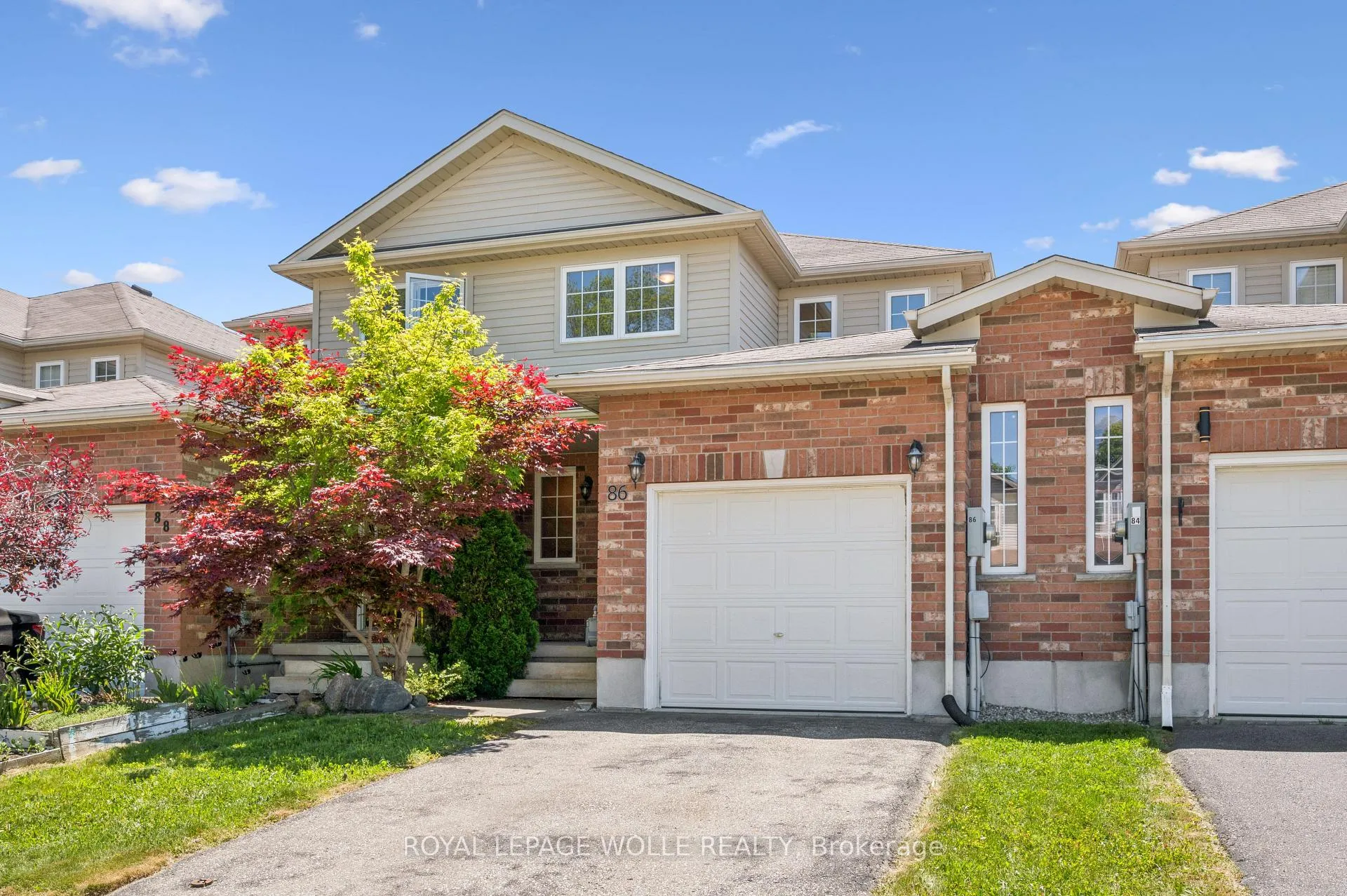 Photo 3 of 86 Upper Mercer Street, Kitchener — HOMEH