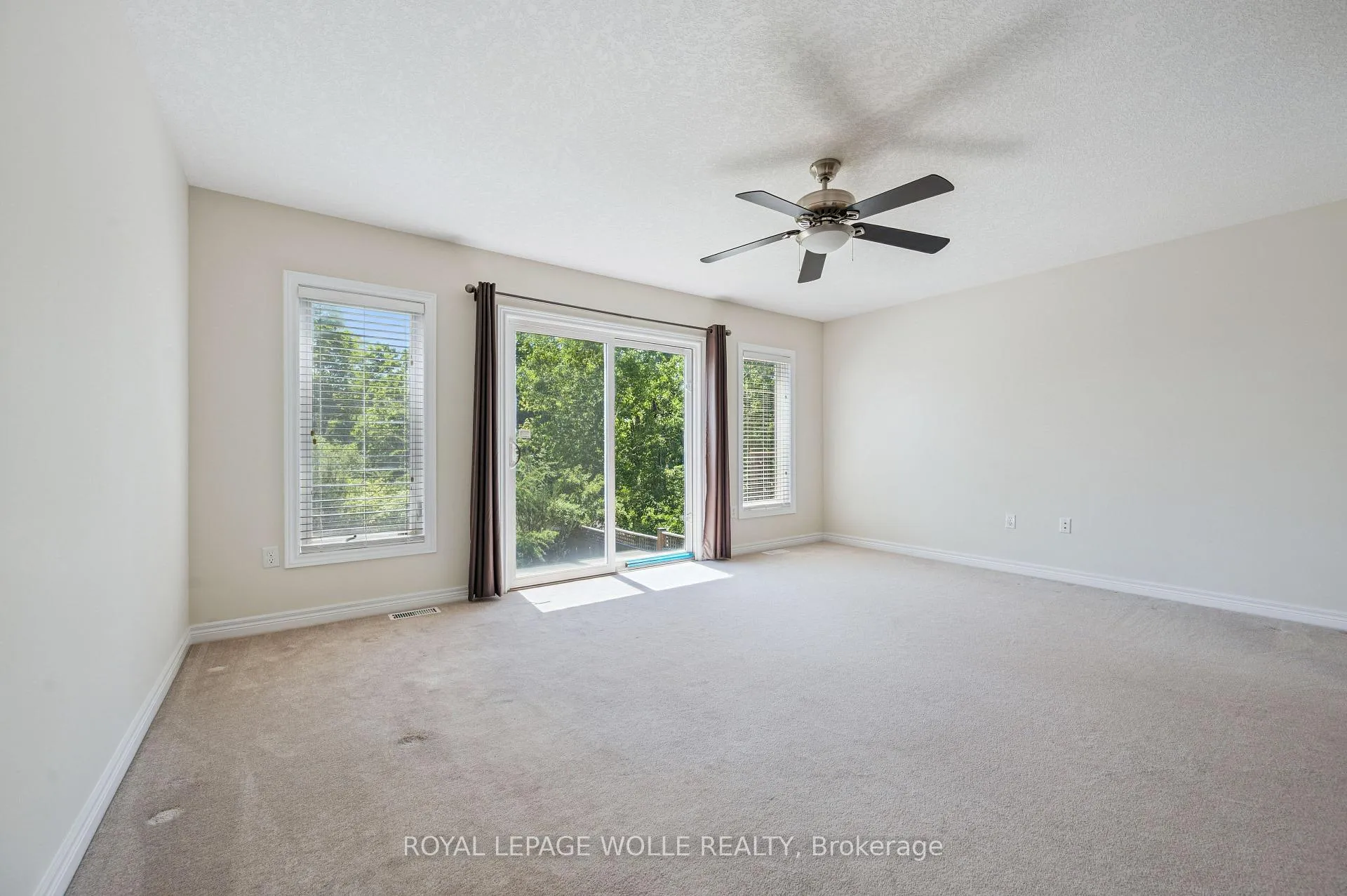 Photo 9 of 86 Upper Mercer Street, Kitchener — HOMEH