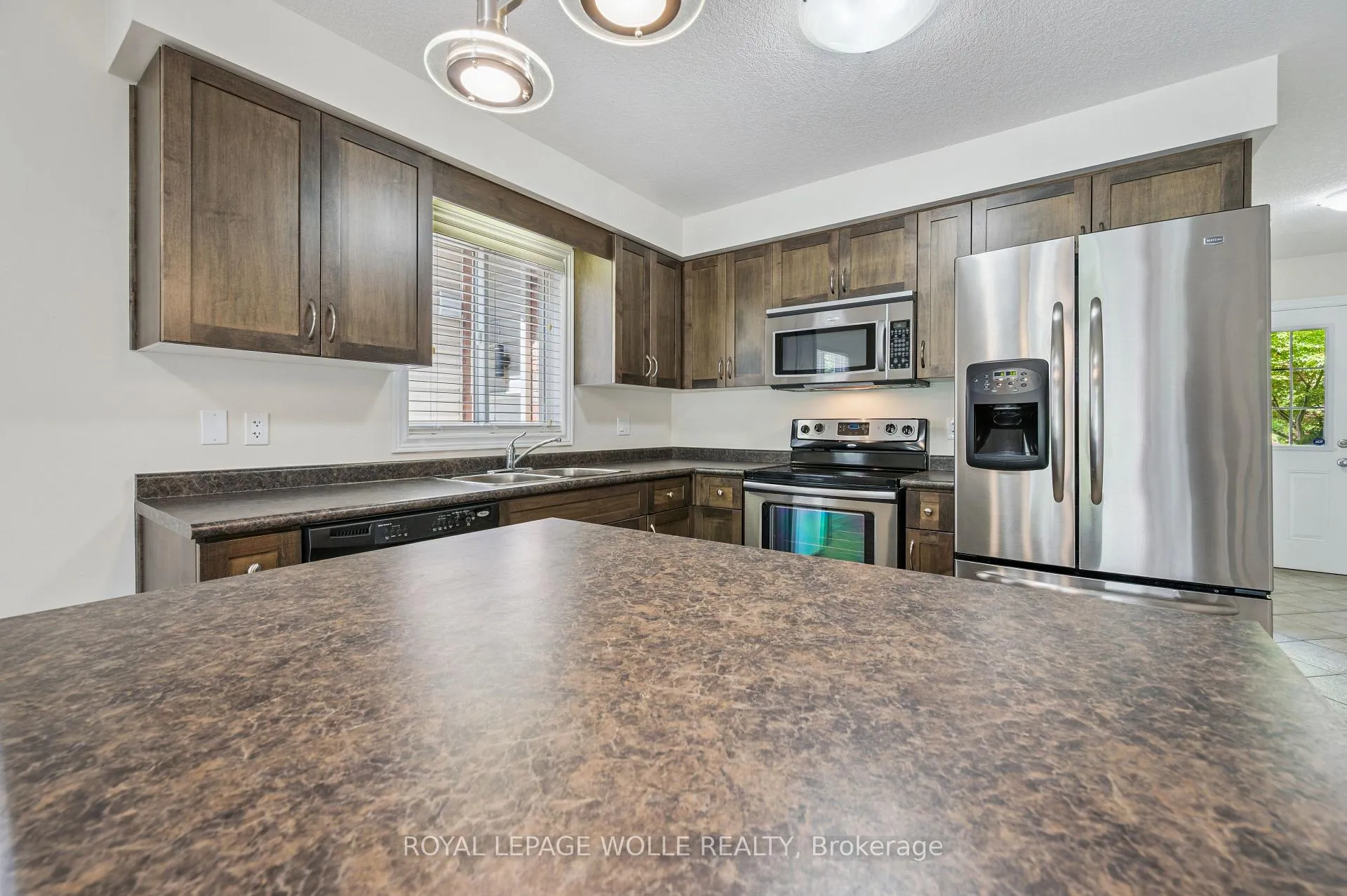 Photo 13 of 86 Upper Mercer Street, Kitchener — HOMEH
