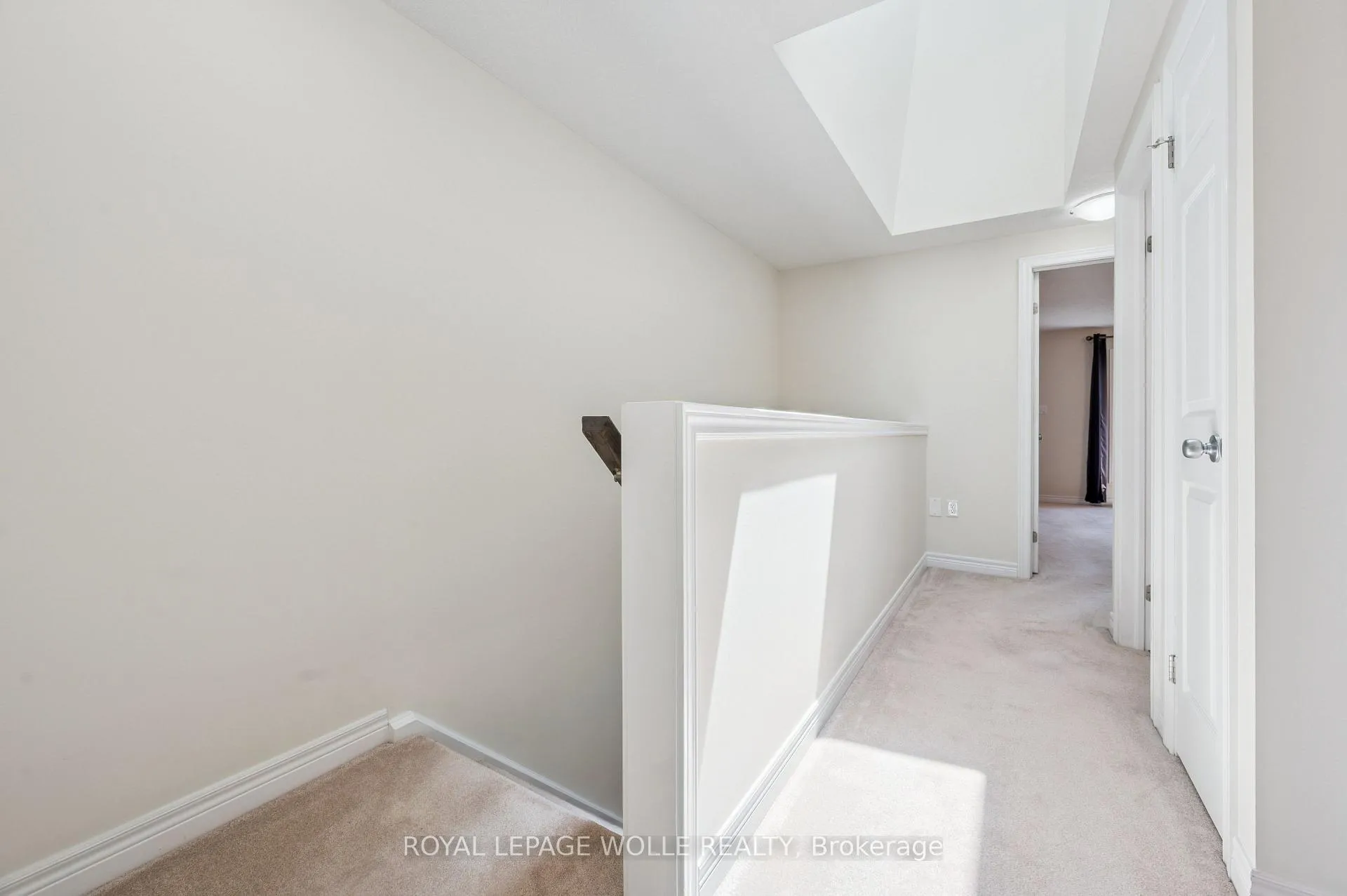 Photo 17 of 86 Upper Mercer Street, Kitchener — HOMEH