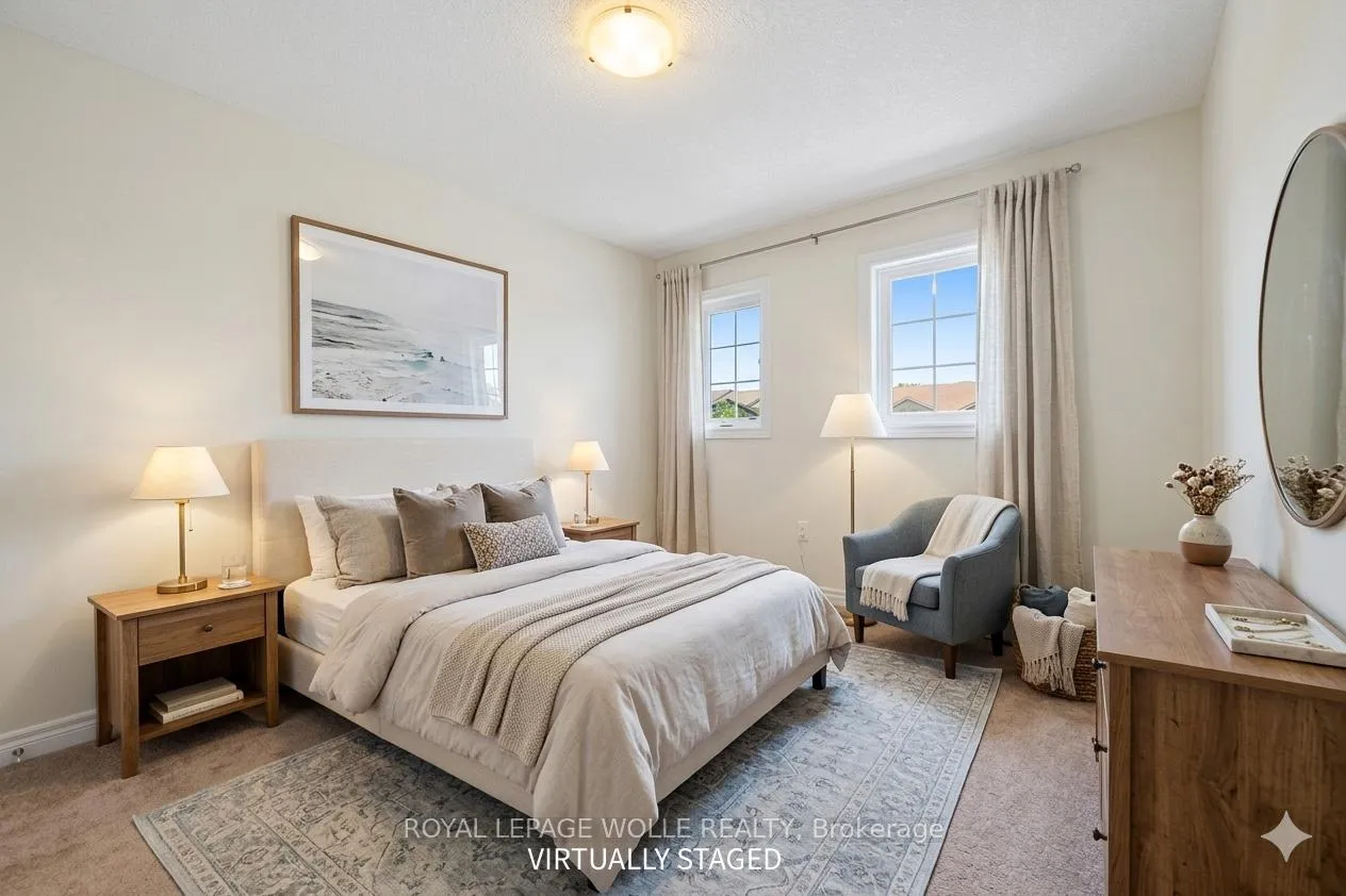 Photo 22 of 86 Upper Mercer Street, Kitchener — HOMEH