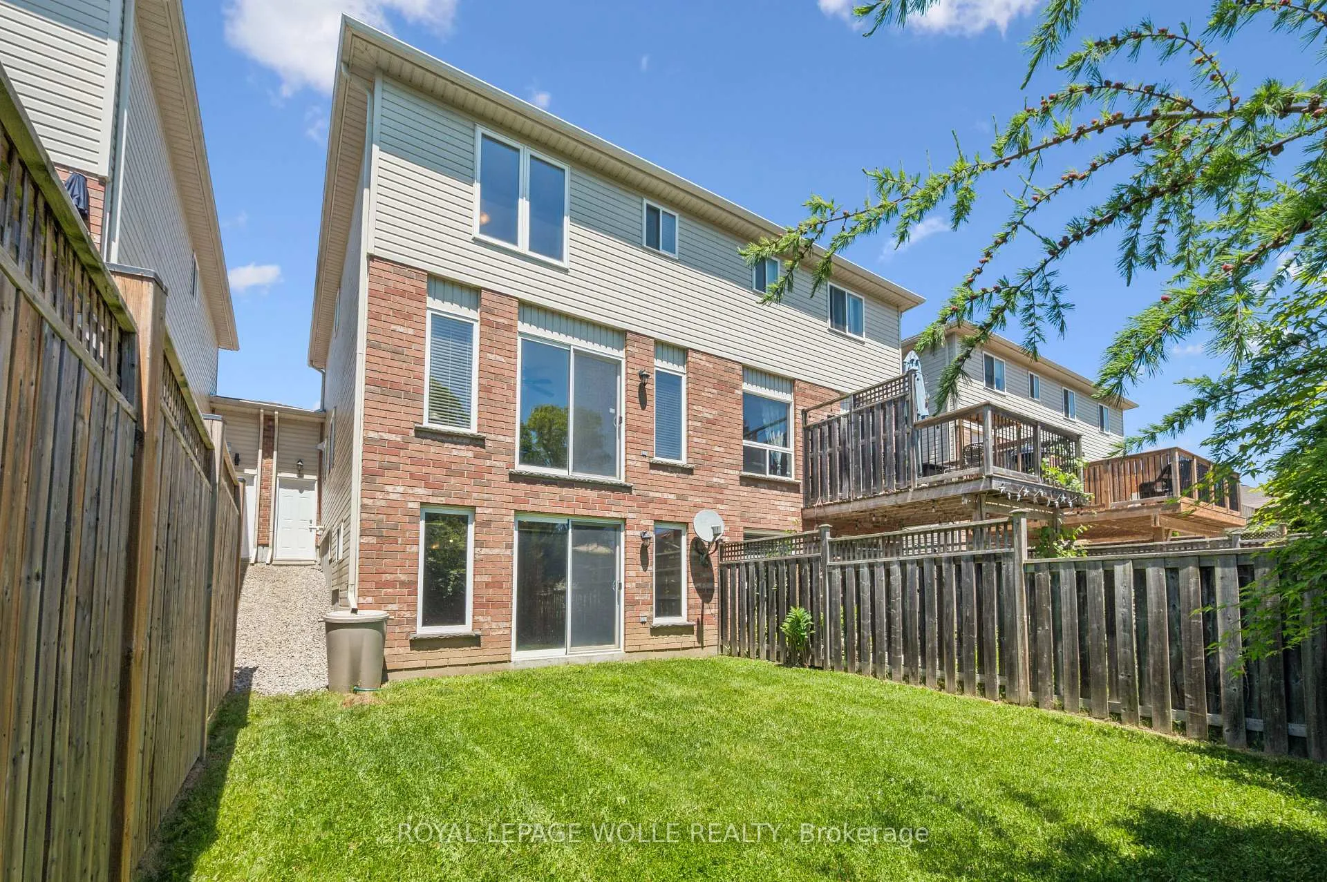 Photo 36 of 86 Upper Mercer Street, Kitchener — HOMEH