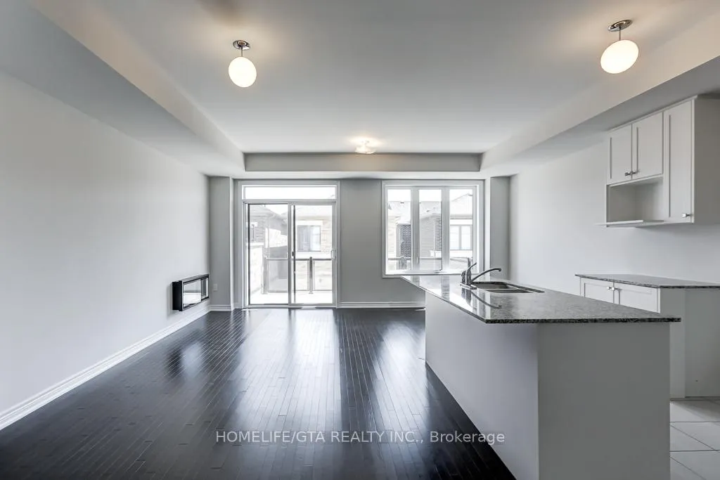 Photo 9 of 135 Vine Cliff Boulevard, Markham, Victoria Manor-Jennings Gate — HOMEH