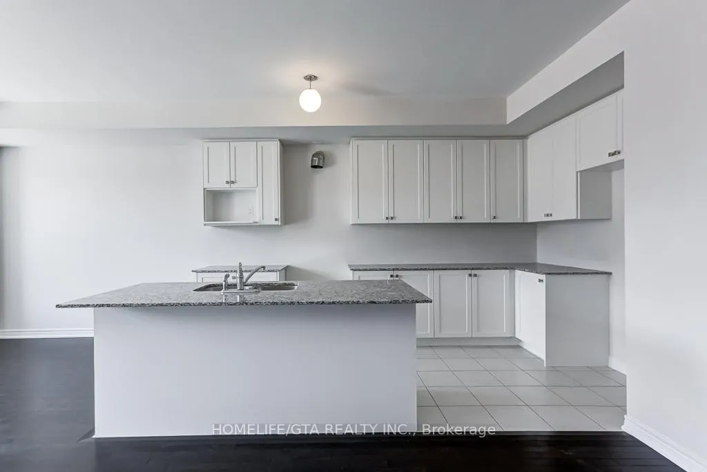 Photo 11 of 135 Vine Cliff Boulevard, Markham, Victoria Manor-Jennings Gate — HOMEH