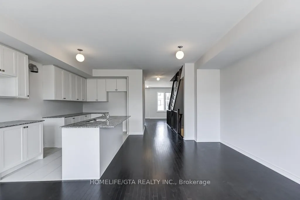 Photo 13 of 135 Vine Cliff Boulevard, Markham, Victoria Manor-Jennings Gate — HOMEH