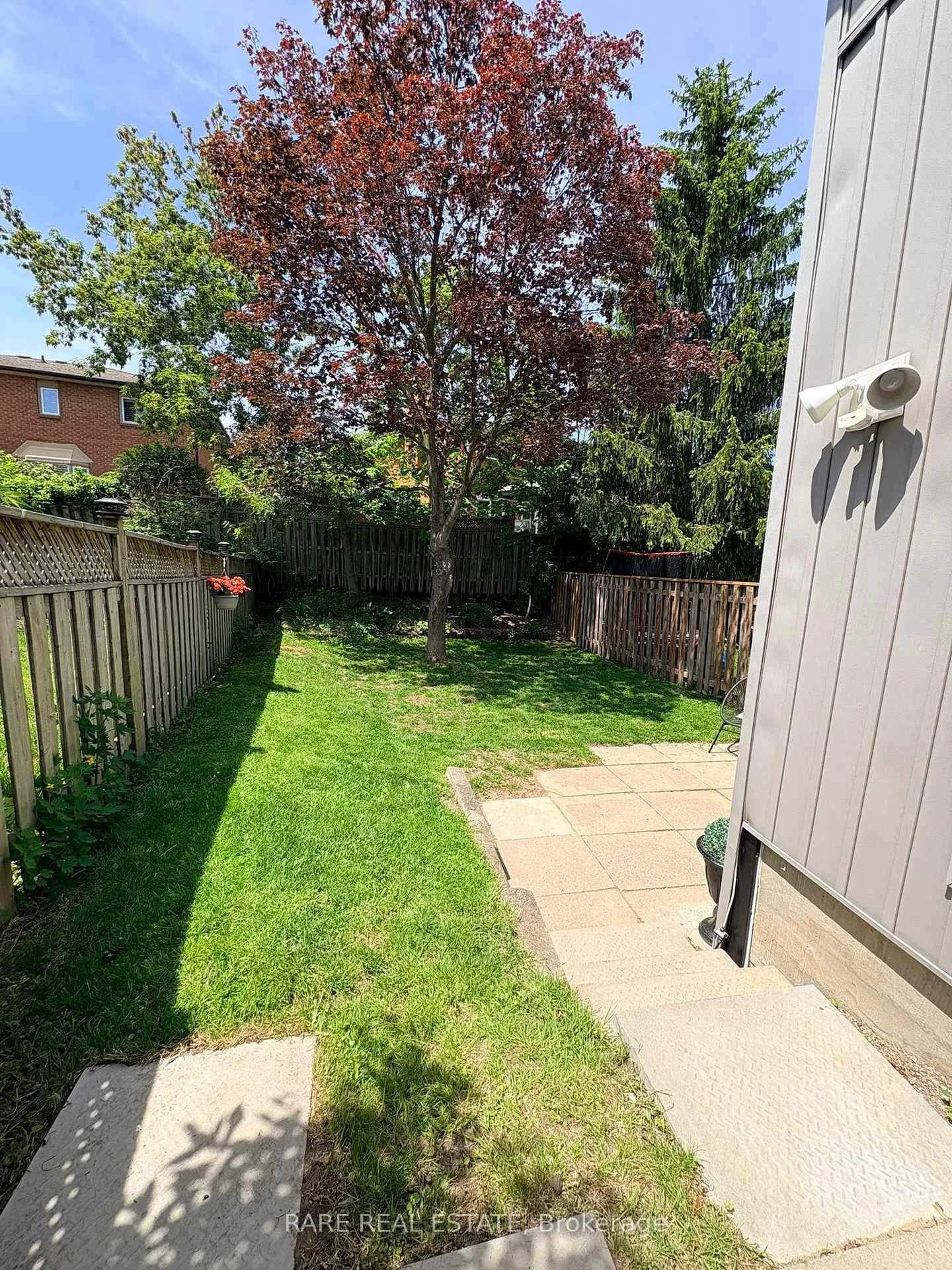 Photo 2 of Unit 18 B - LOWER, 18 Ridgeway Avenue, Barrie, Allandale Heights — HOMEH