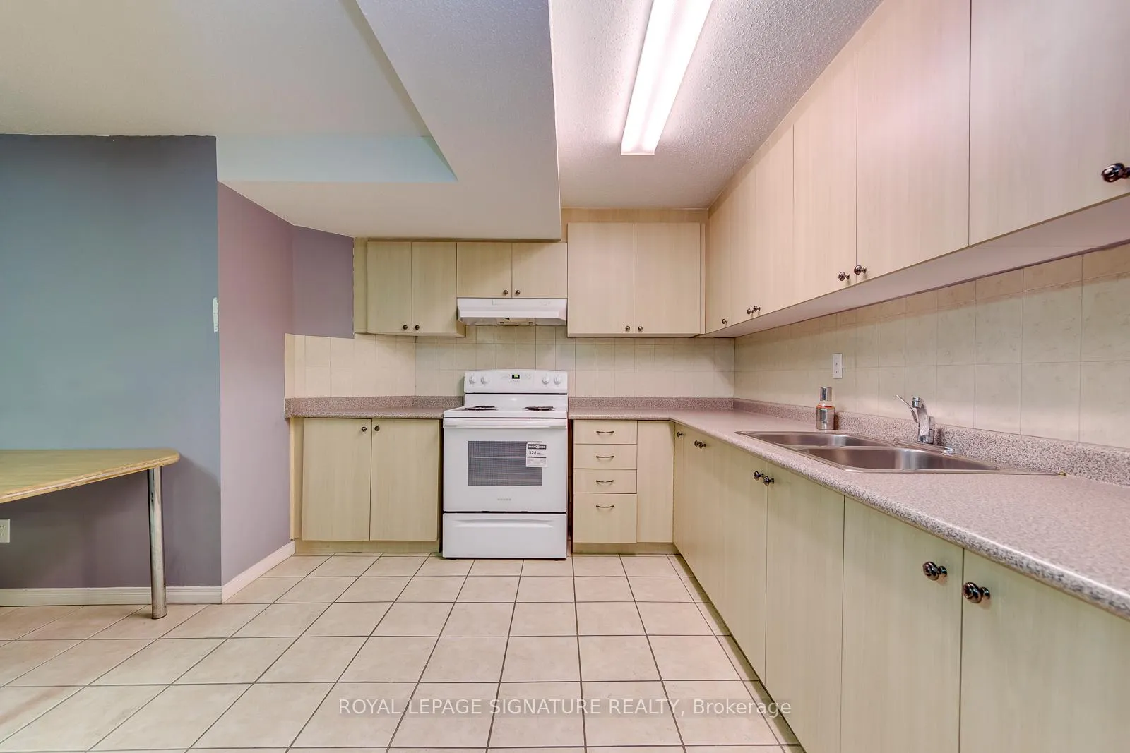 Photo 11 of Unit Bsmt, 7197 Terragar Boulevard, Mississauga, Lisgar — HOMEH
